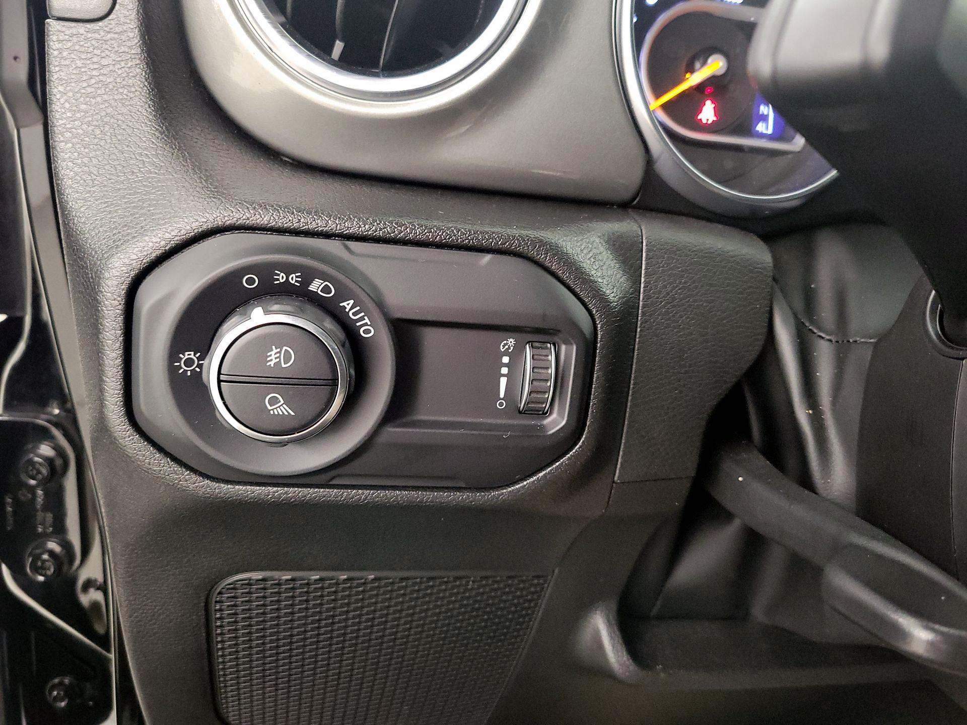 Thumbnail: 2023 Jeep Gladiator - 13