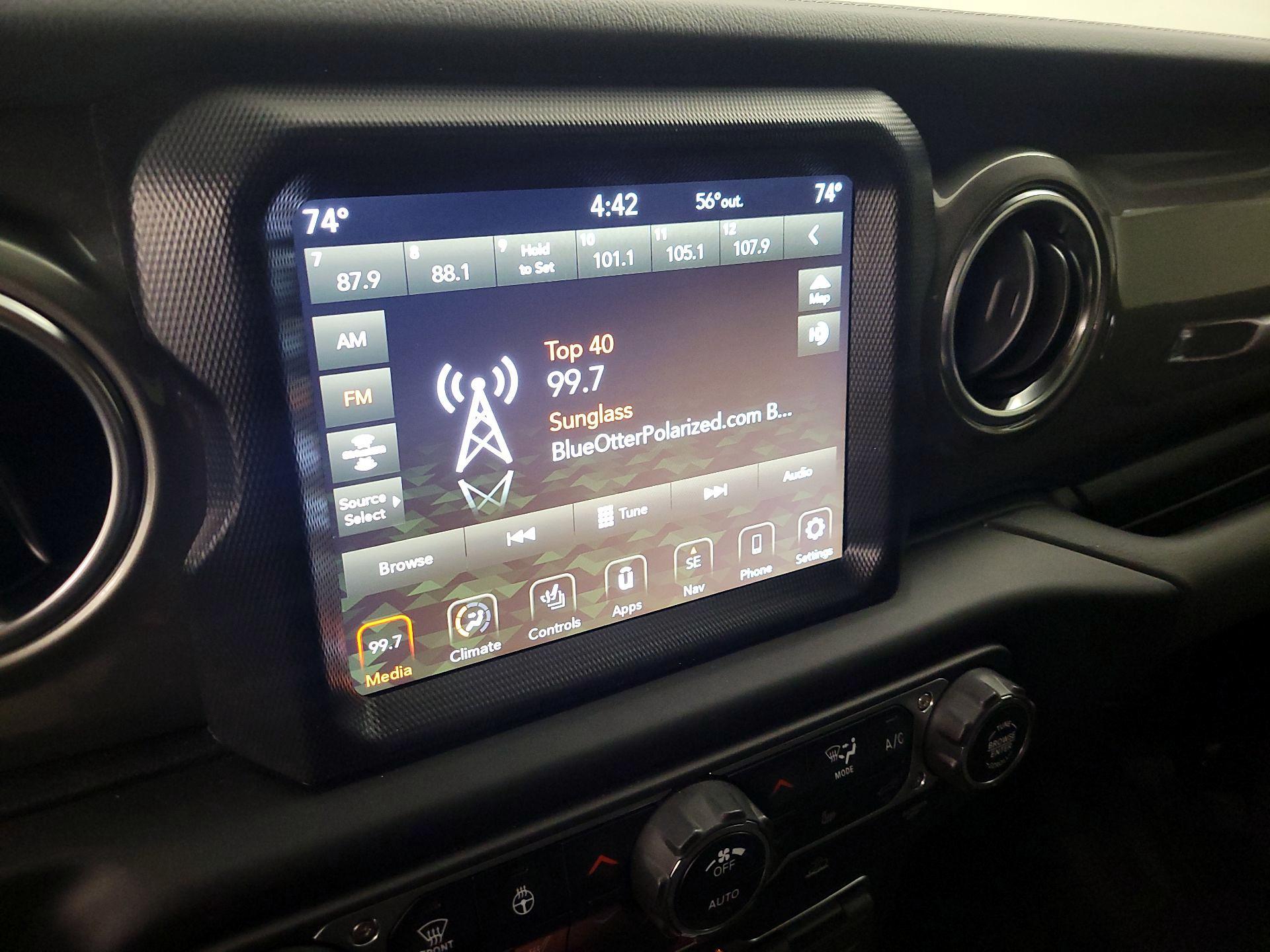 Thumbnail: 2023 Jeep Gladiator - 16