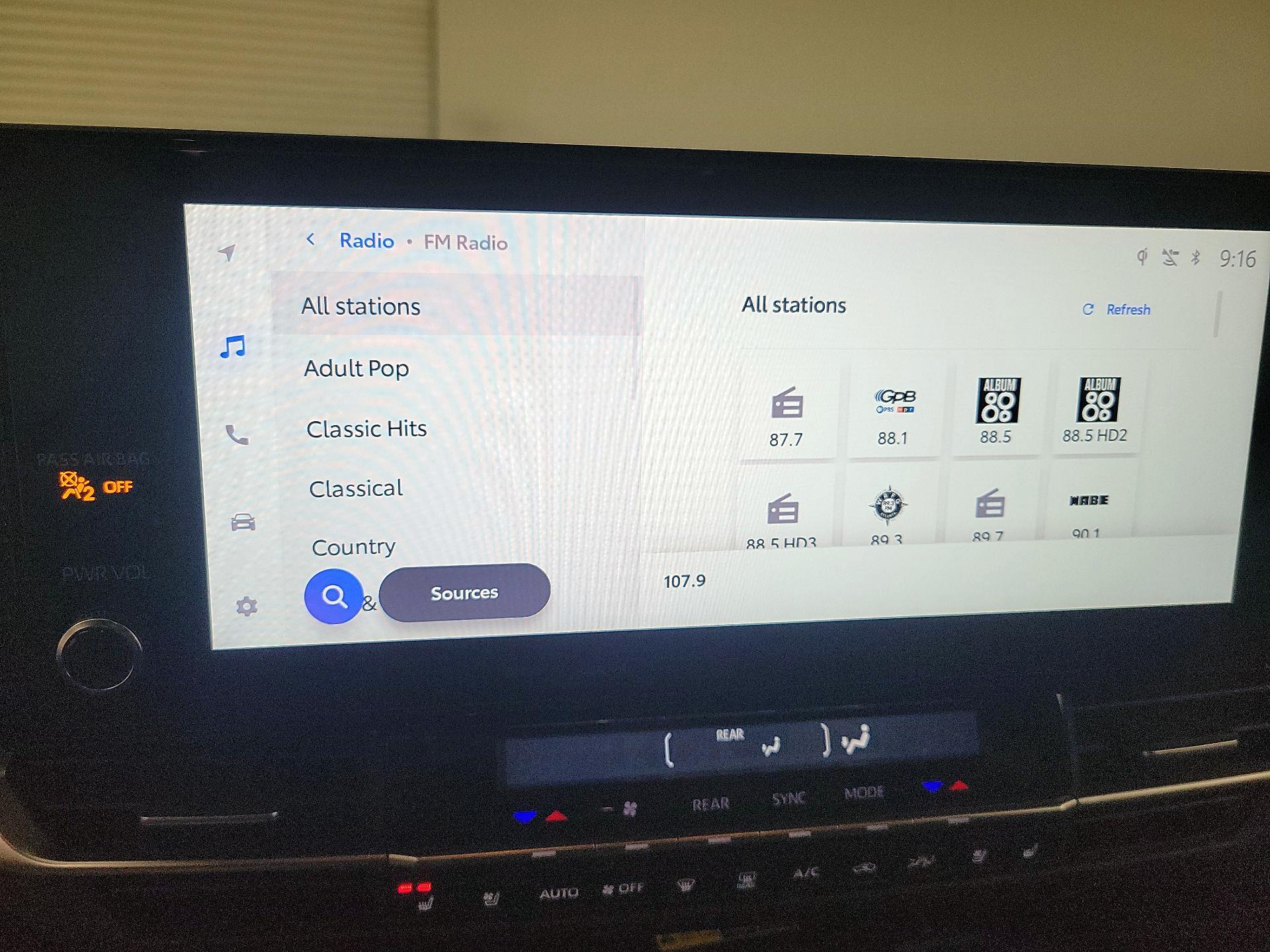Thumbnail: 2025 Toyota Sienna - 15