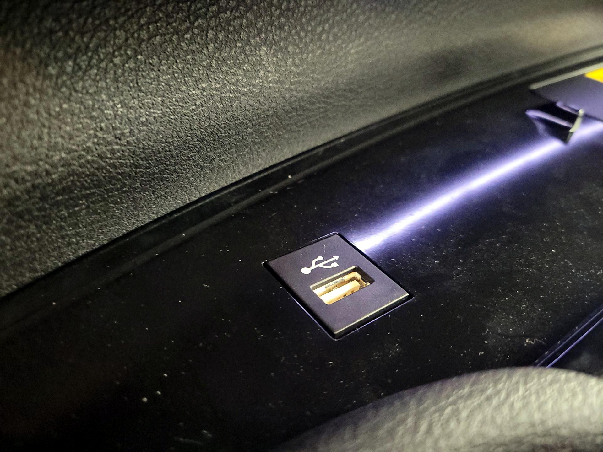 Thumbnail: 2025 Toyota Sienna - 18