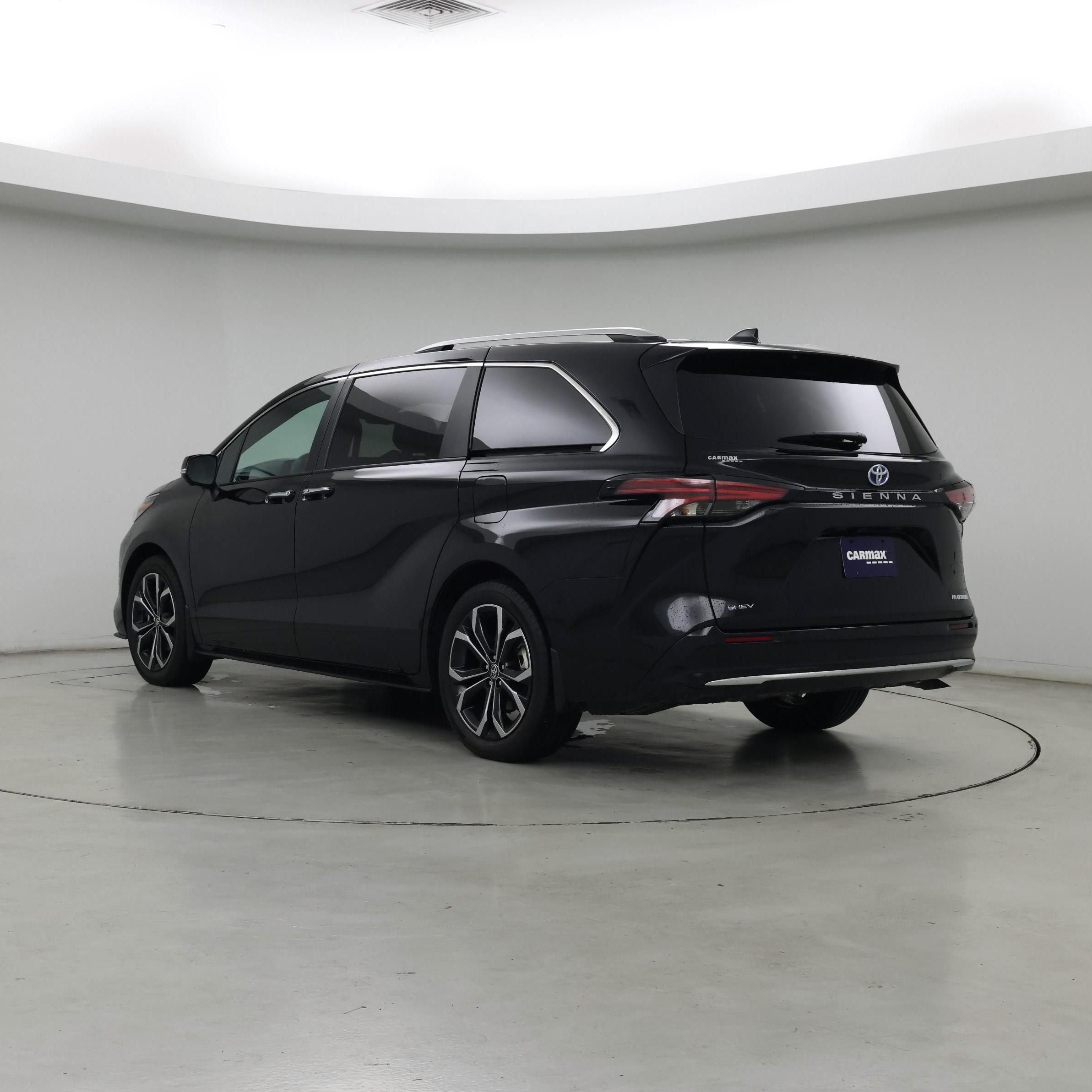 Thumbnail: 2025 Toyota Sienna - 2