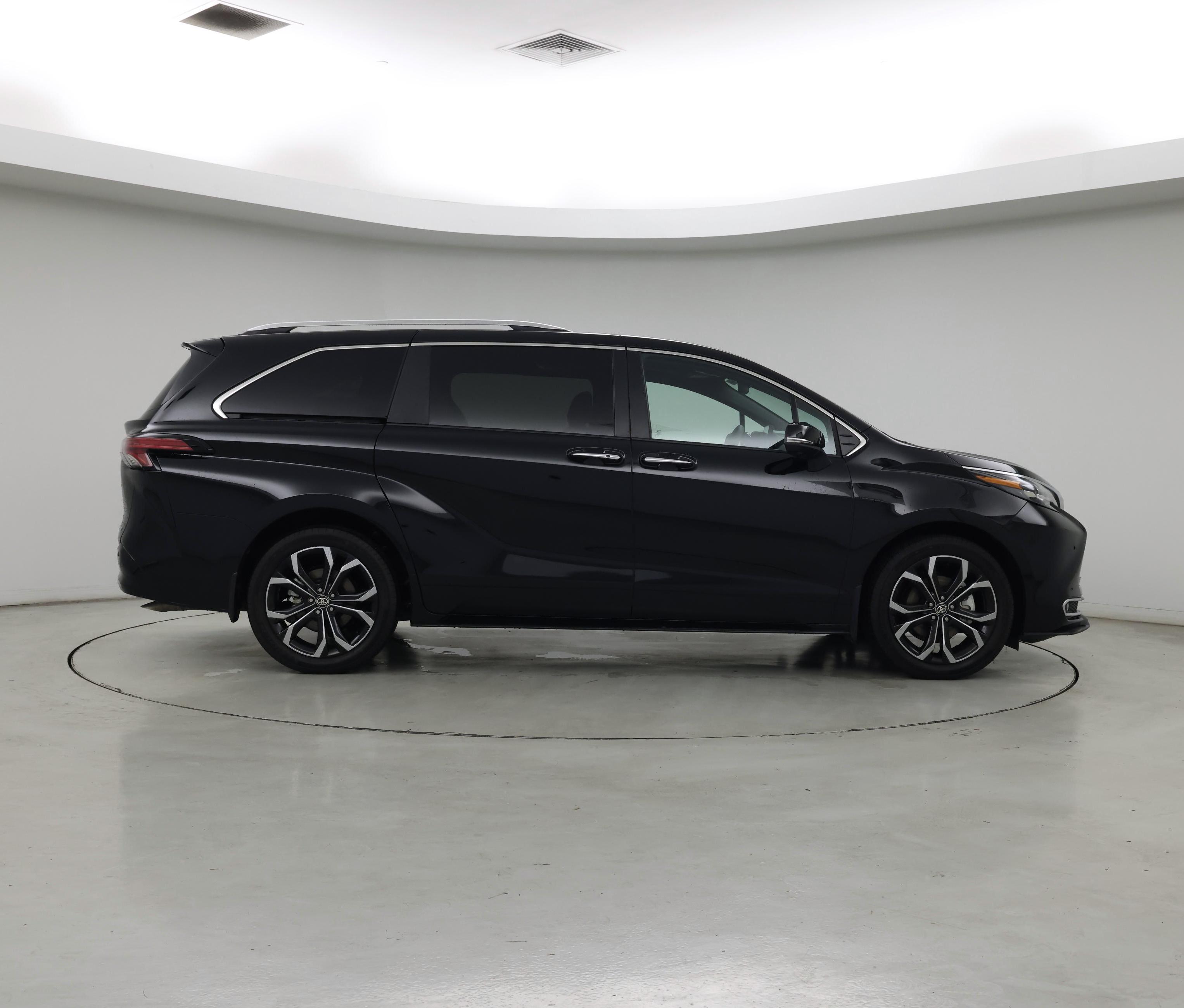 Thumbnail: 2025 Toyota Sienna - 7