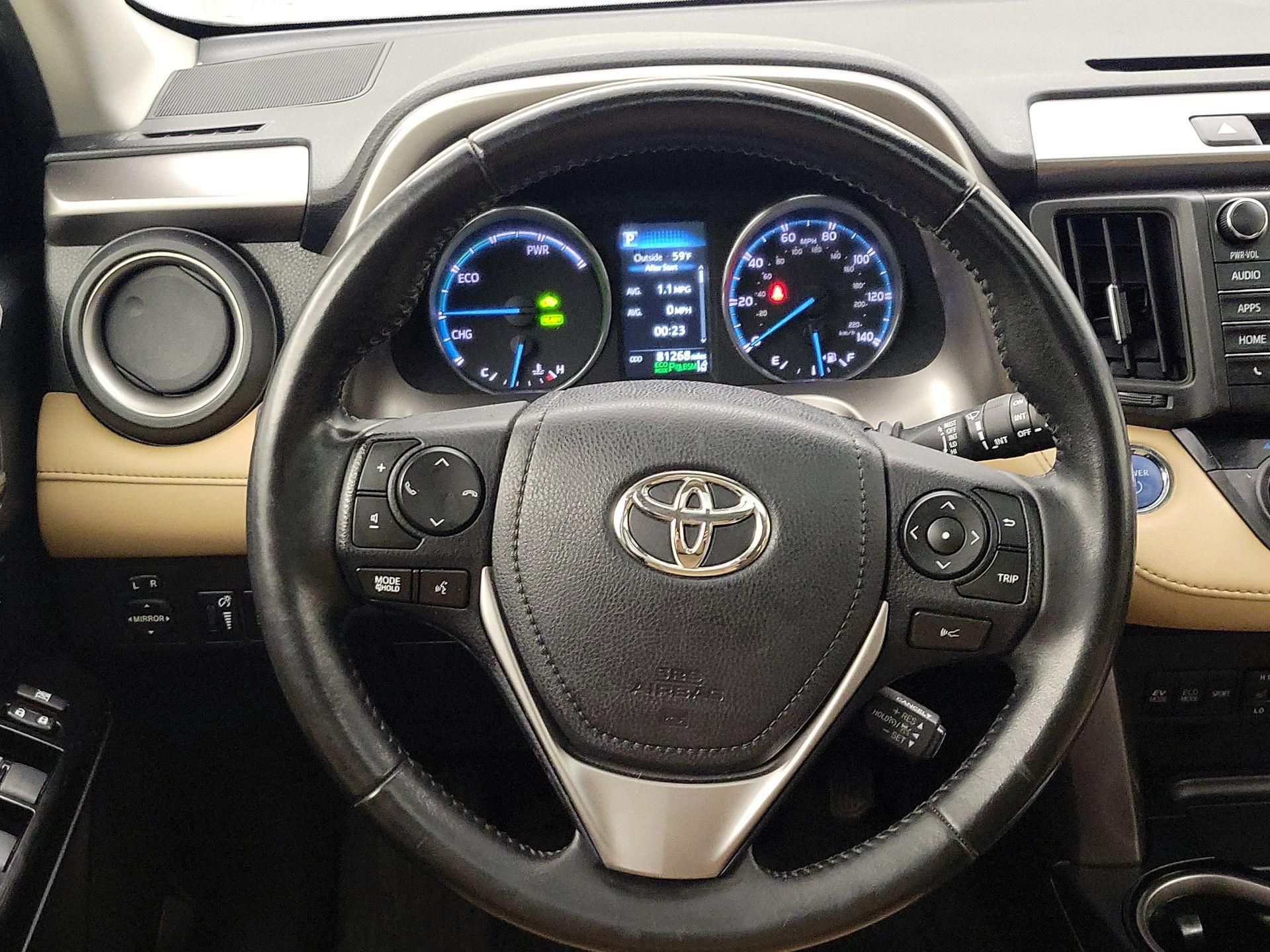 Thumbnail: 2017 Toyota RAV4 - 10