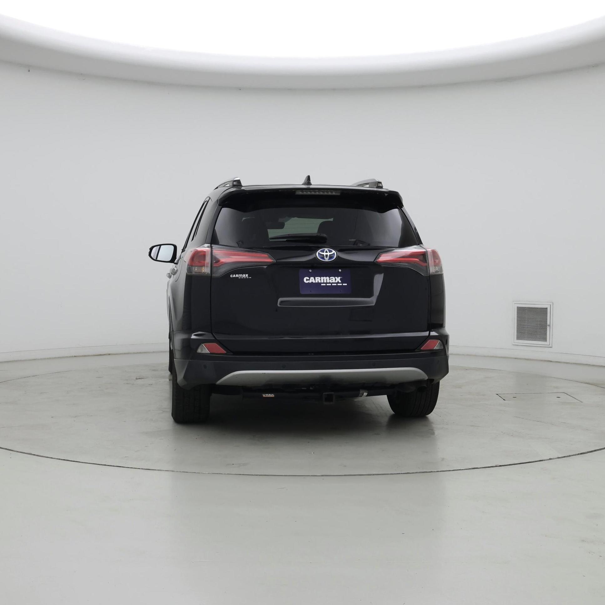 Thumbnail: 2017 Toyota RAV4 - 6