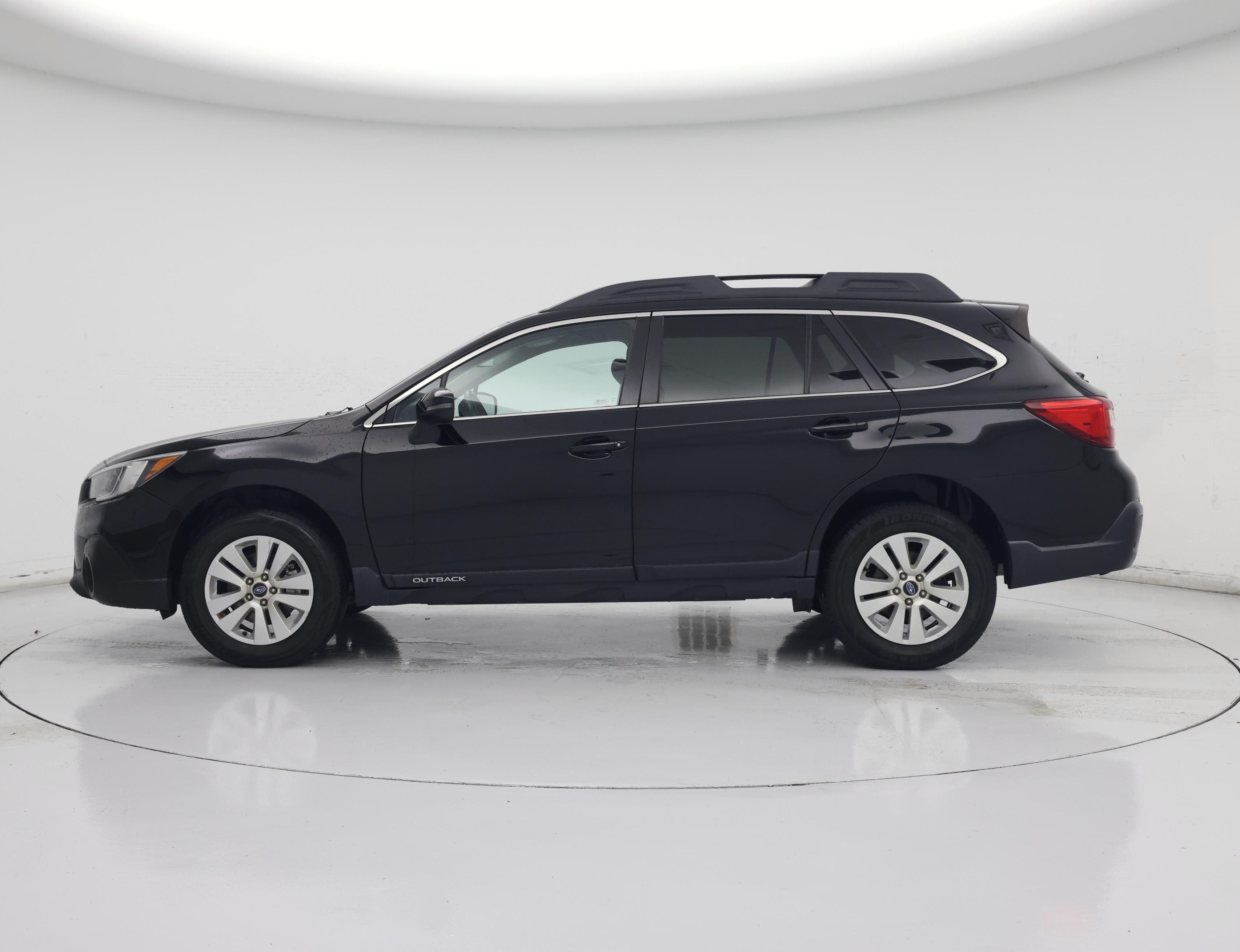 Thumbnail: 2019 Subaru Outback - 3