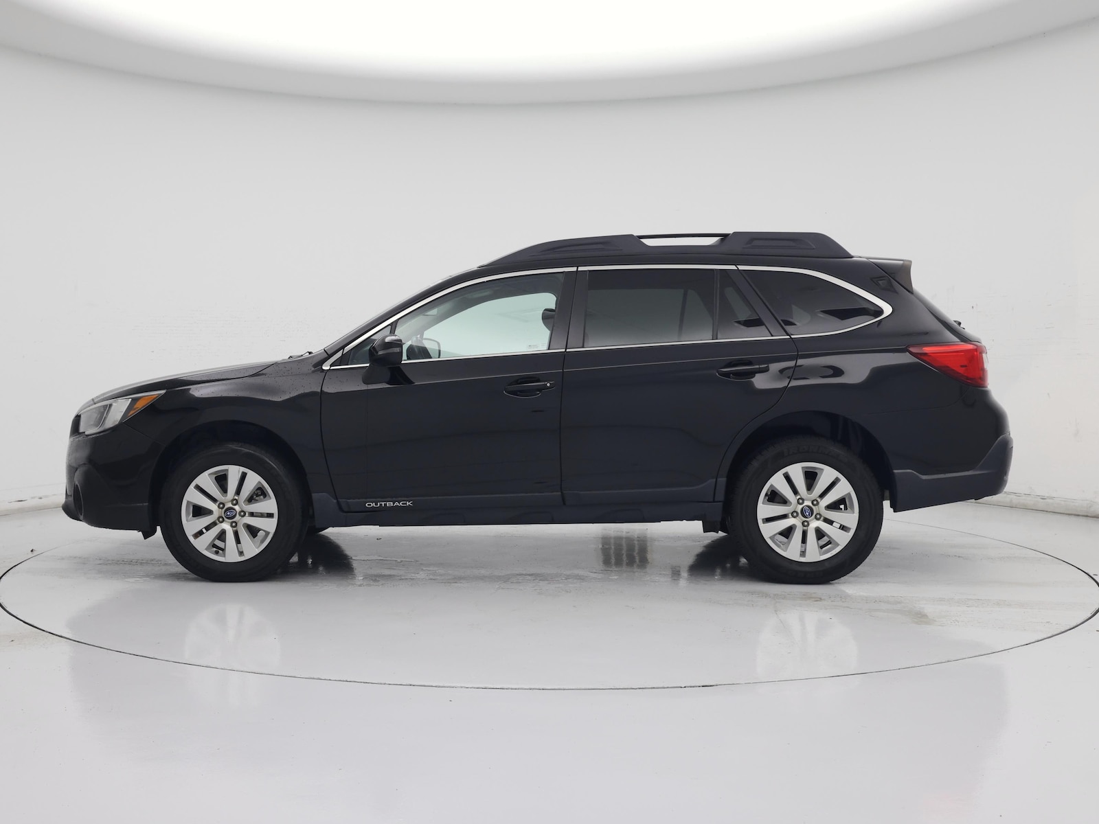 2019 Subaru Outback Premium - Photo 4