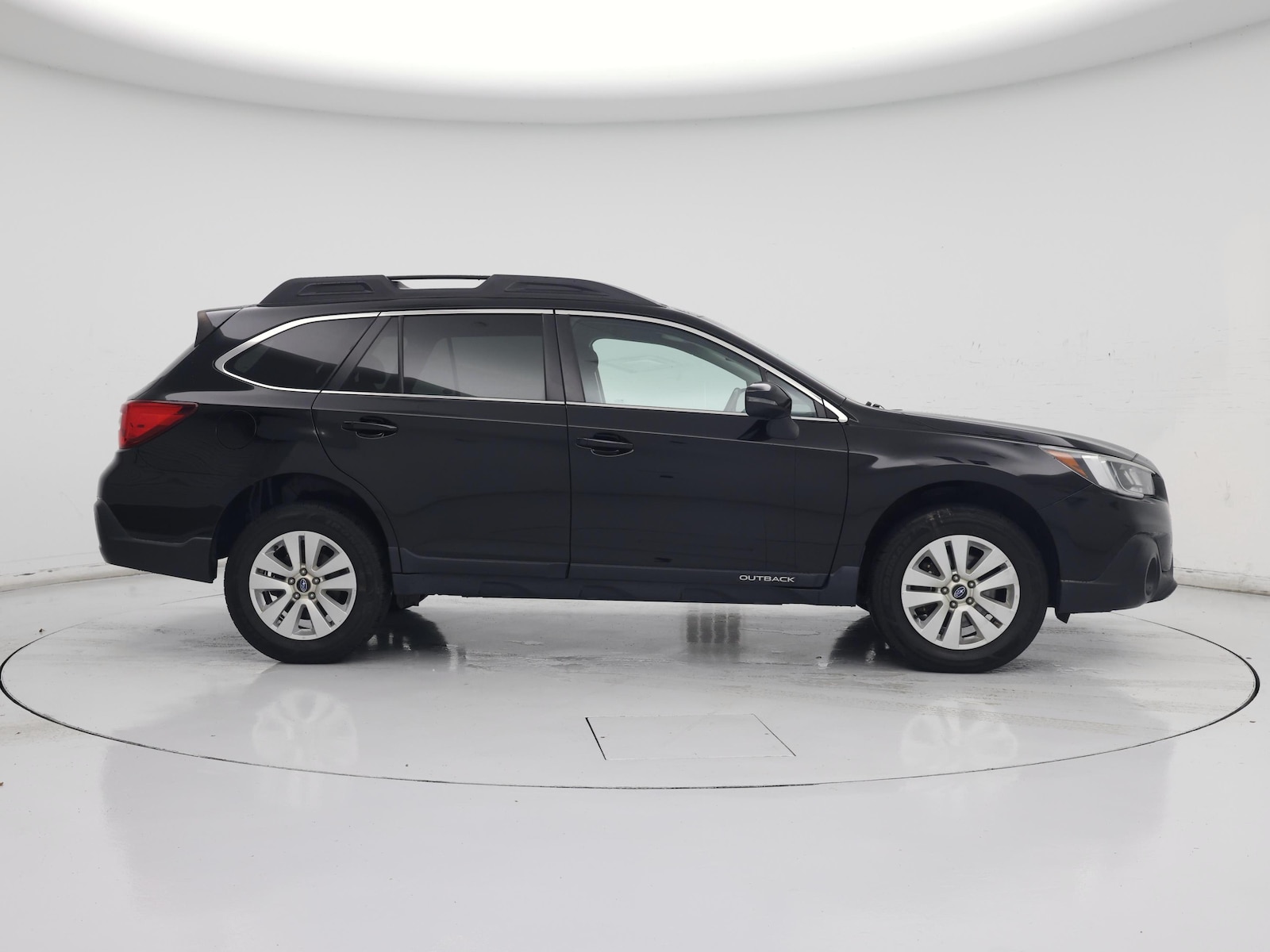 2019 Subaru Outback Premium - Photo 8