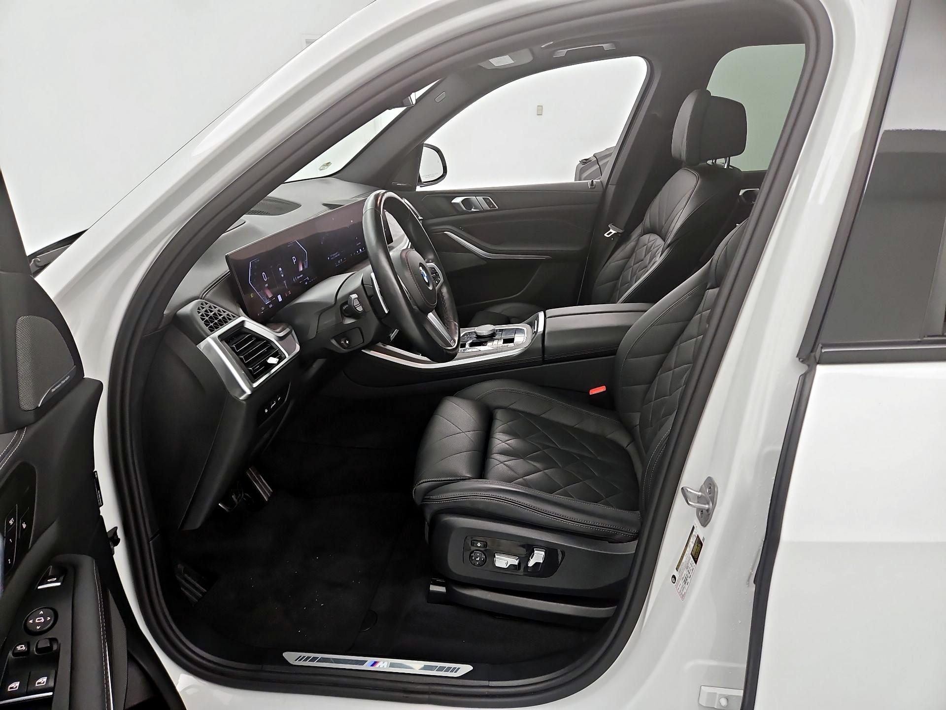 Thumbnail: 2025 BMW X5 - 11