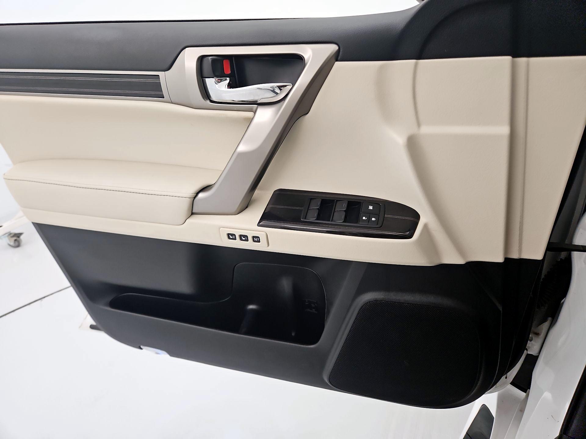 Thumbnail: 2021 Lexus GX - 12