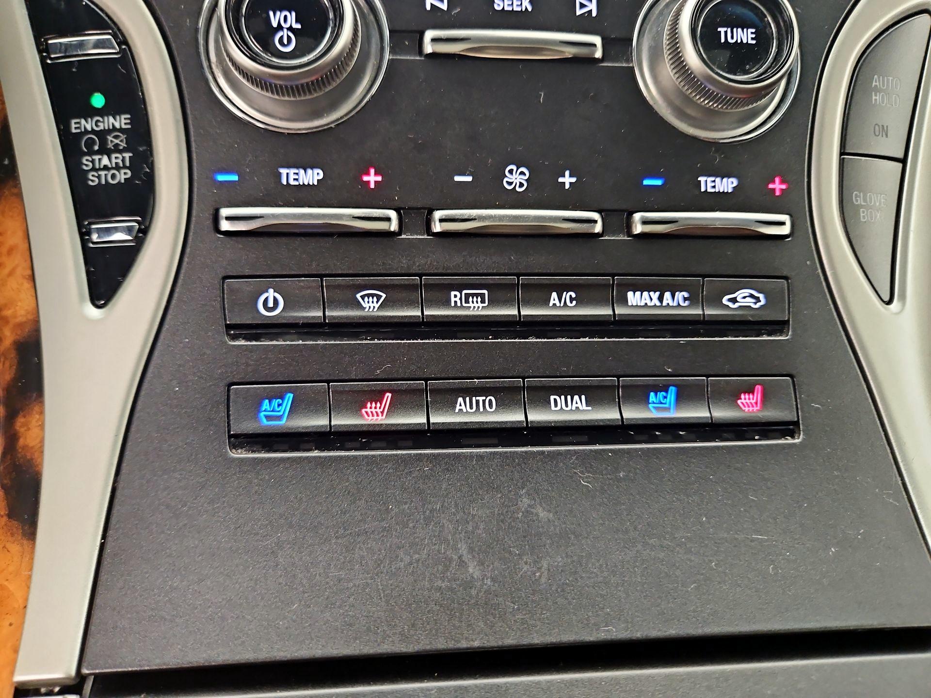 Thumbnail: 2017 Lincoln MKX - 17