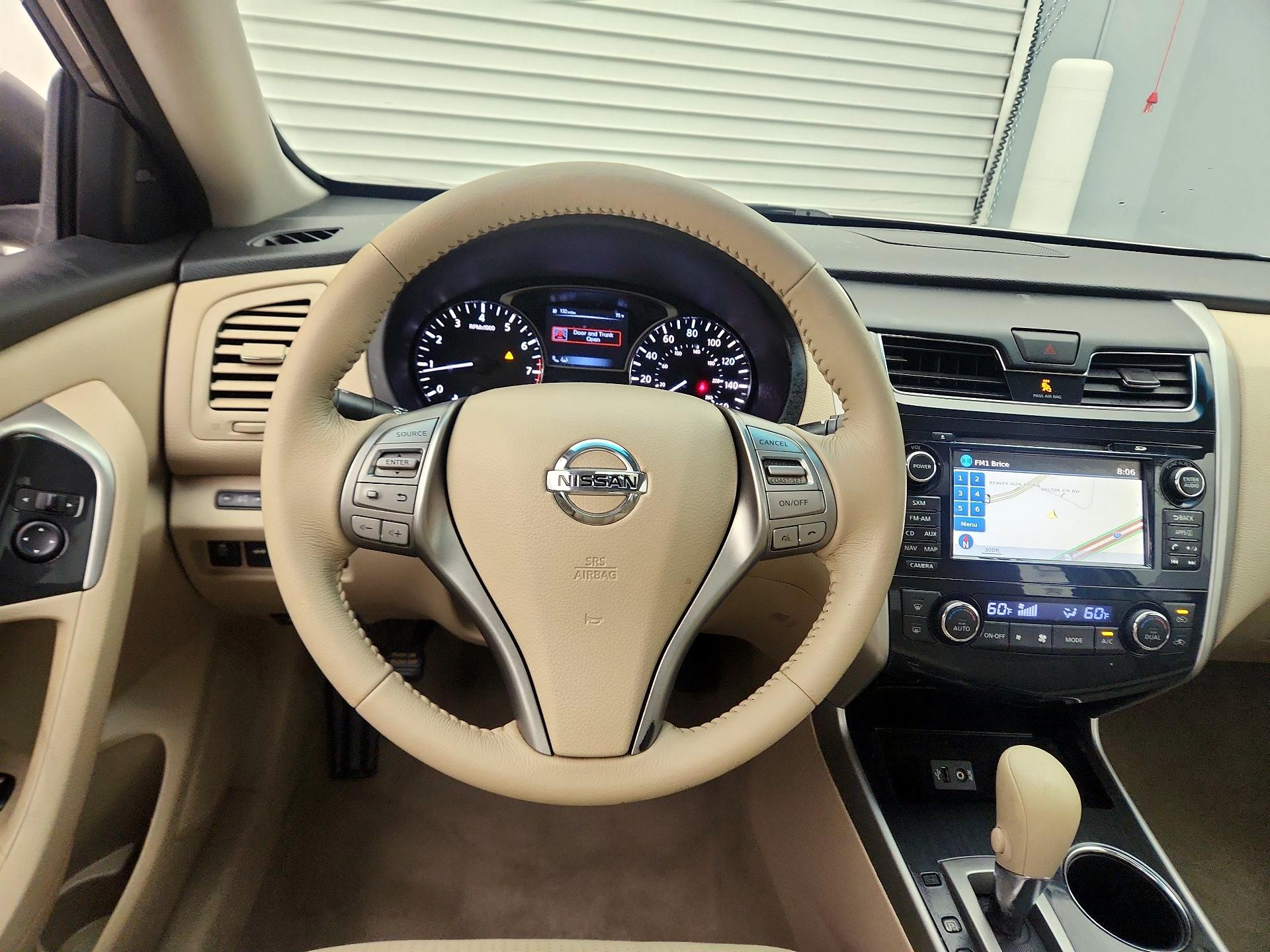 Thumbnail: 2014 Nissan Altima - 10