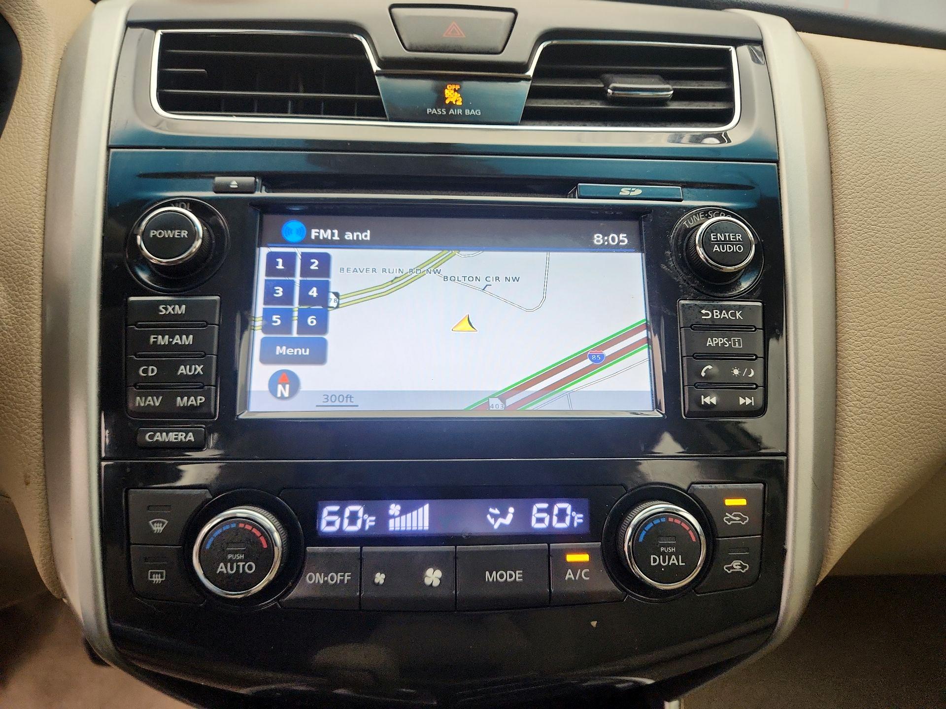 Thumbnail: 2014 Nissan Altima - 14