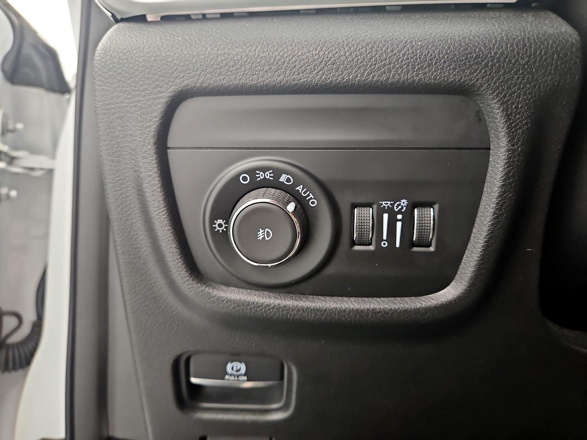 Thumbnail: 2023 Jeep Grand Cherokee - 13