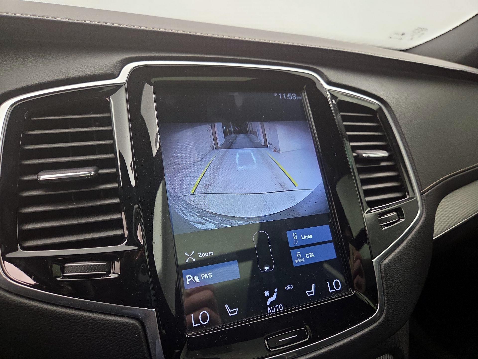 Thumbnail: 2019 Volvo XC90 - 14