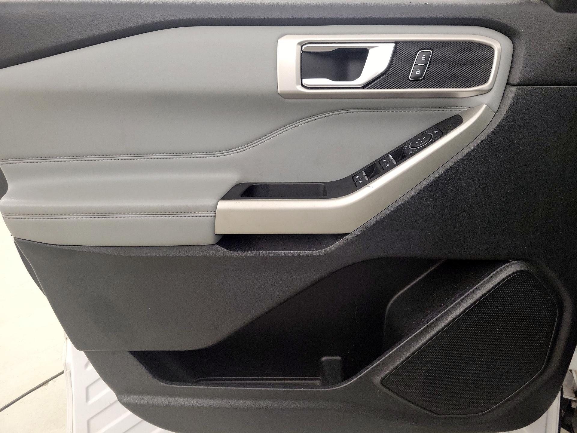 Thumbnail: 2021 Ford Explorer - 12