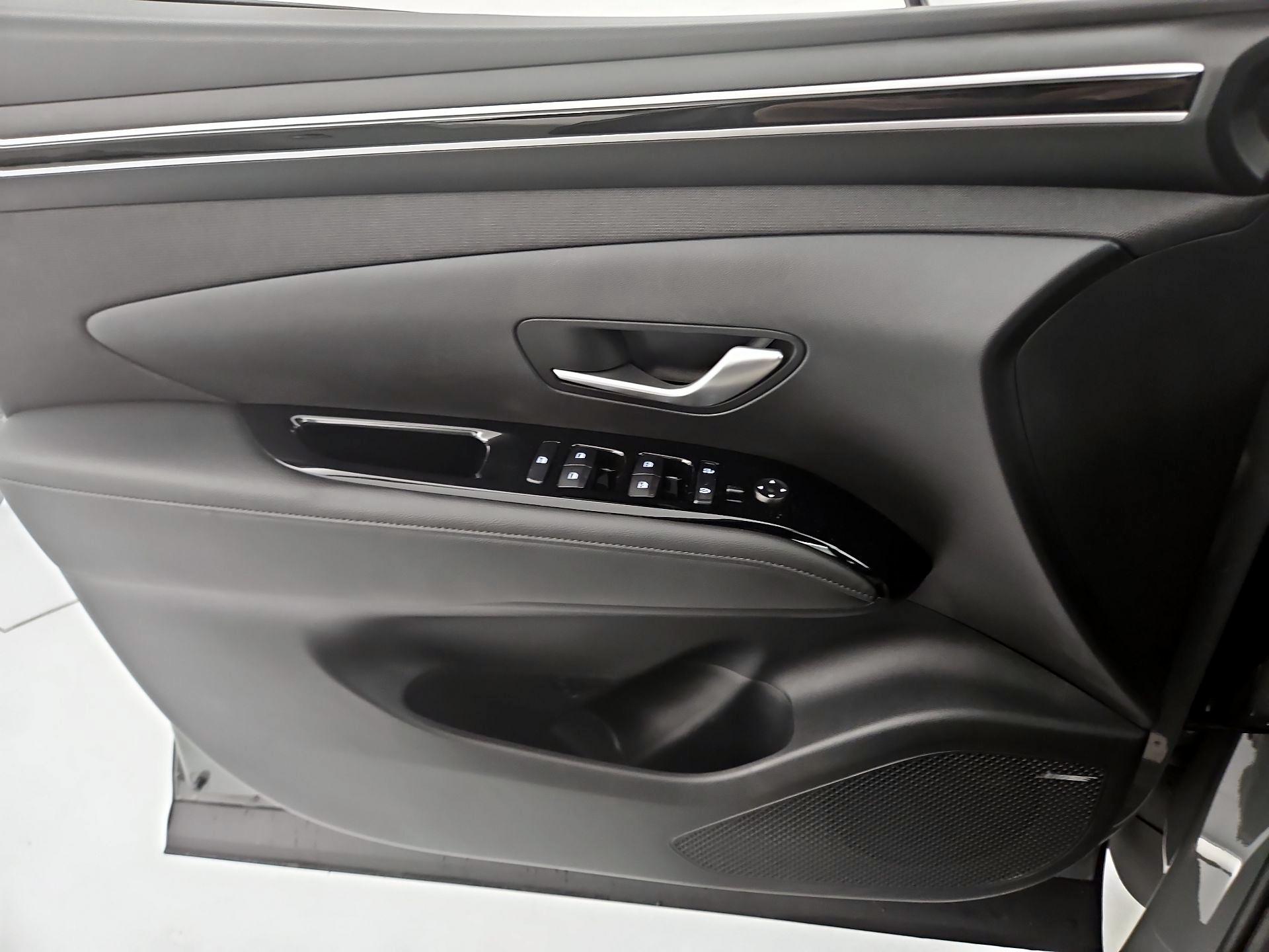 Thumbnail: 2023 Hyundai Santa Cruz - 12