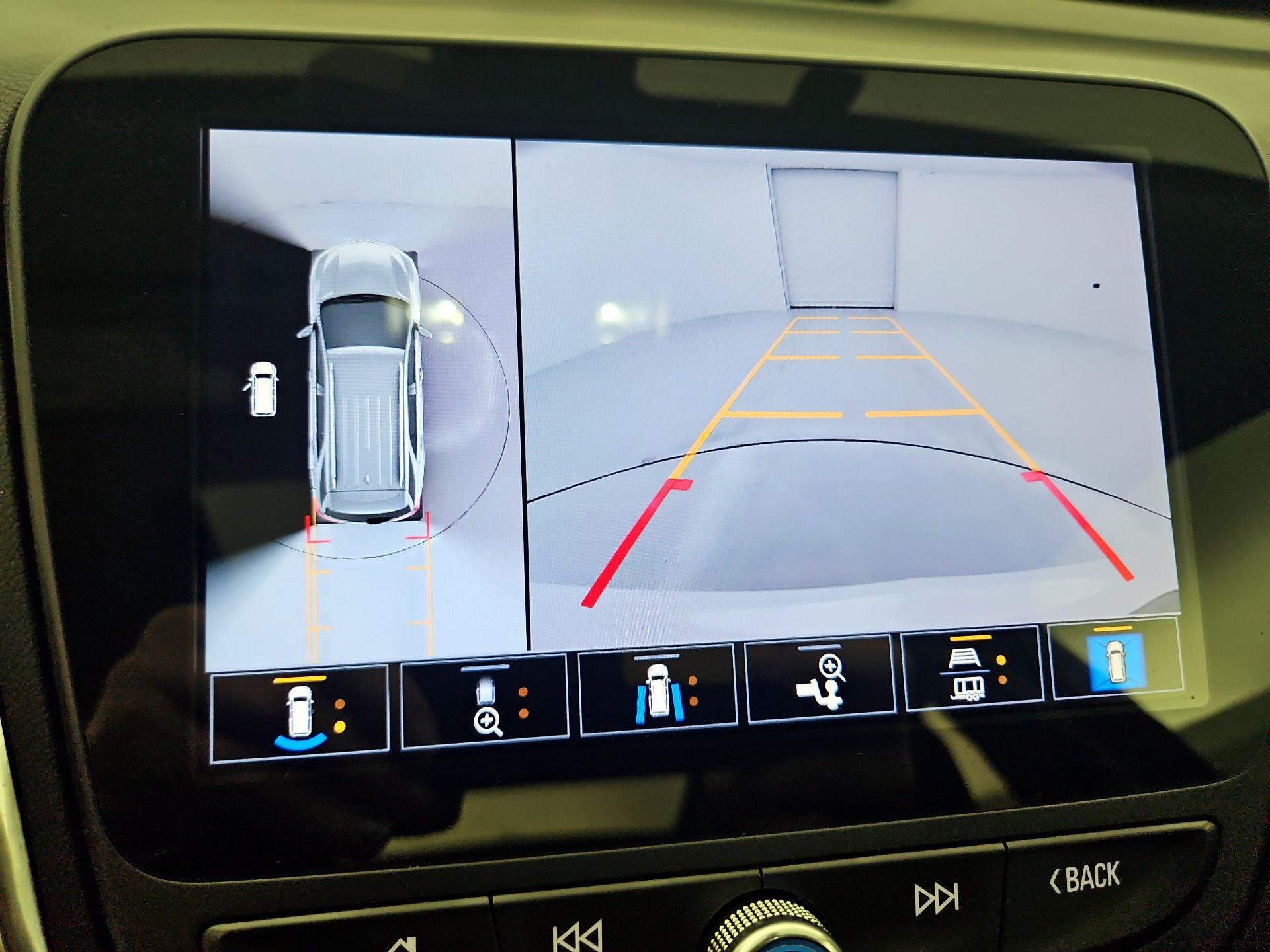 Thumbnail: 2022 Chevrolet Equinox - 15