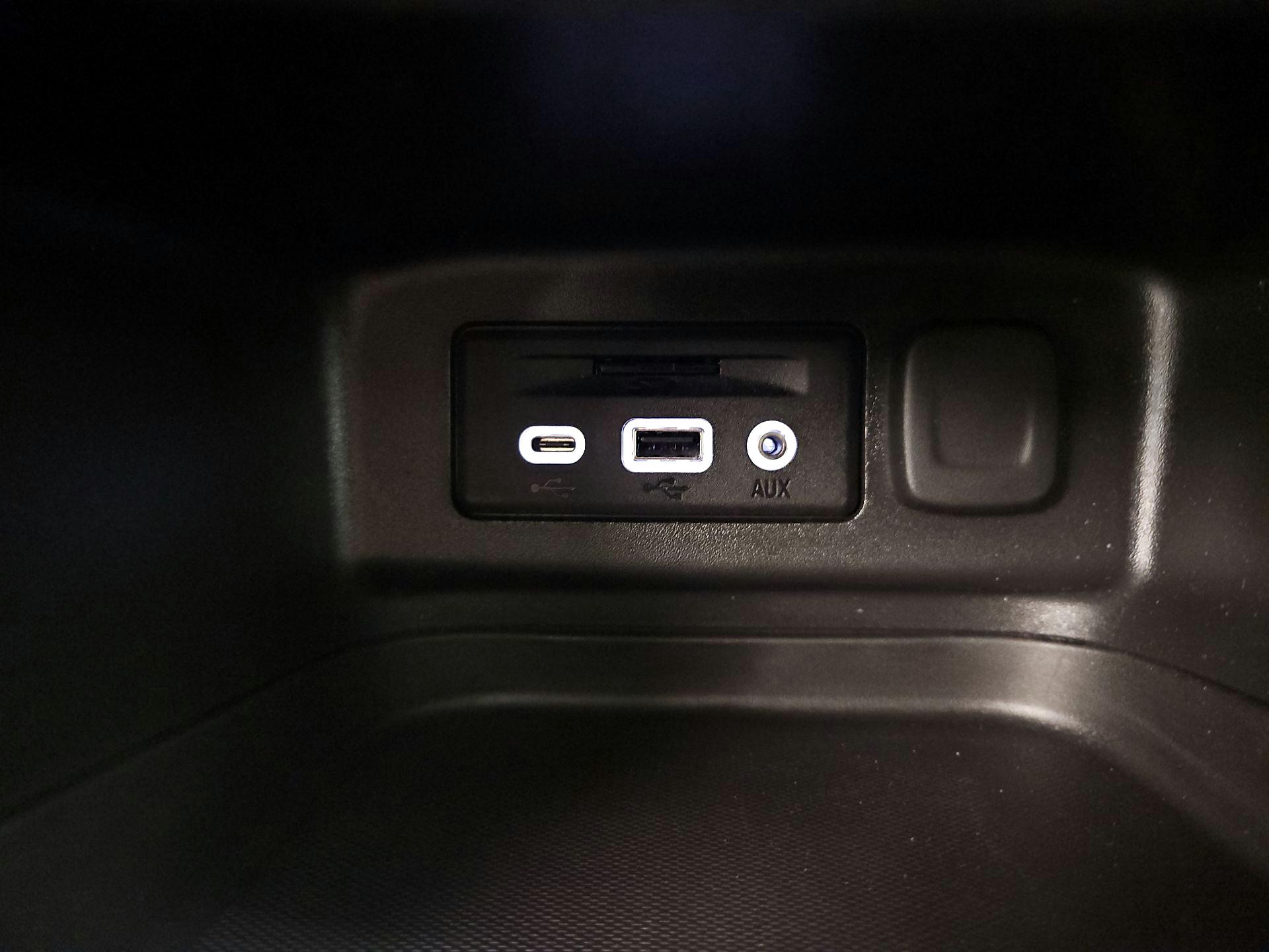 Thumbnail: 2022 Chevrolet Equinox - 19