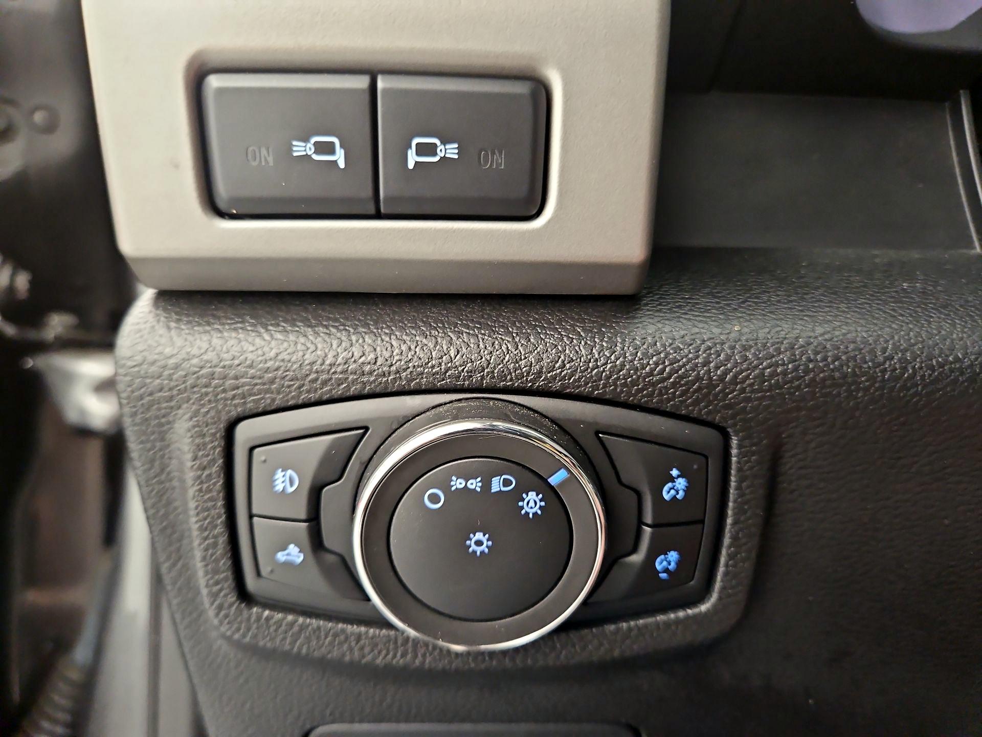 Thumbnail: 2017 Ford F-150 - 13