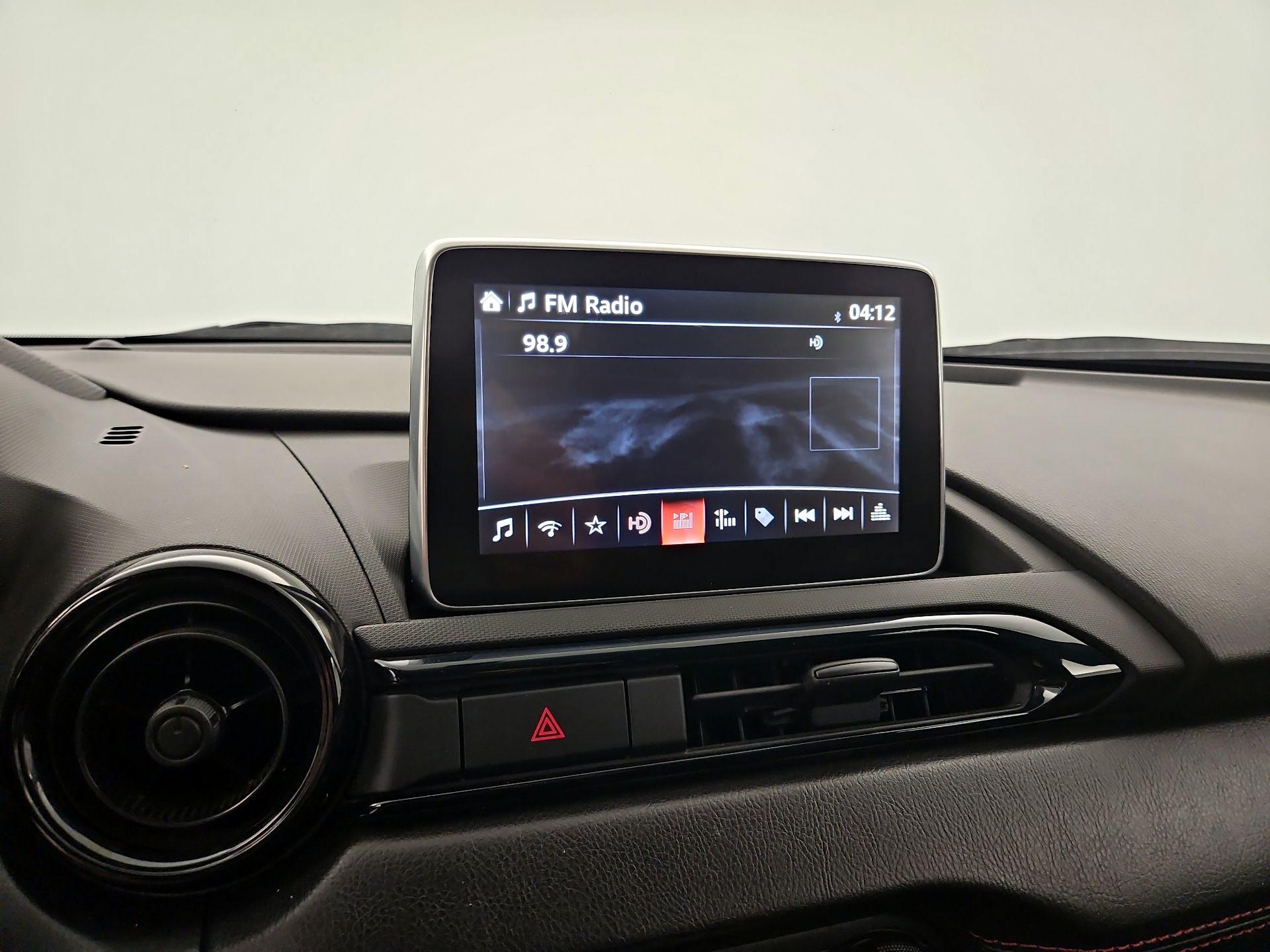 Thumbnail: 2016 Mazda MX-5 Miata - 14