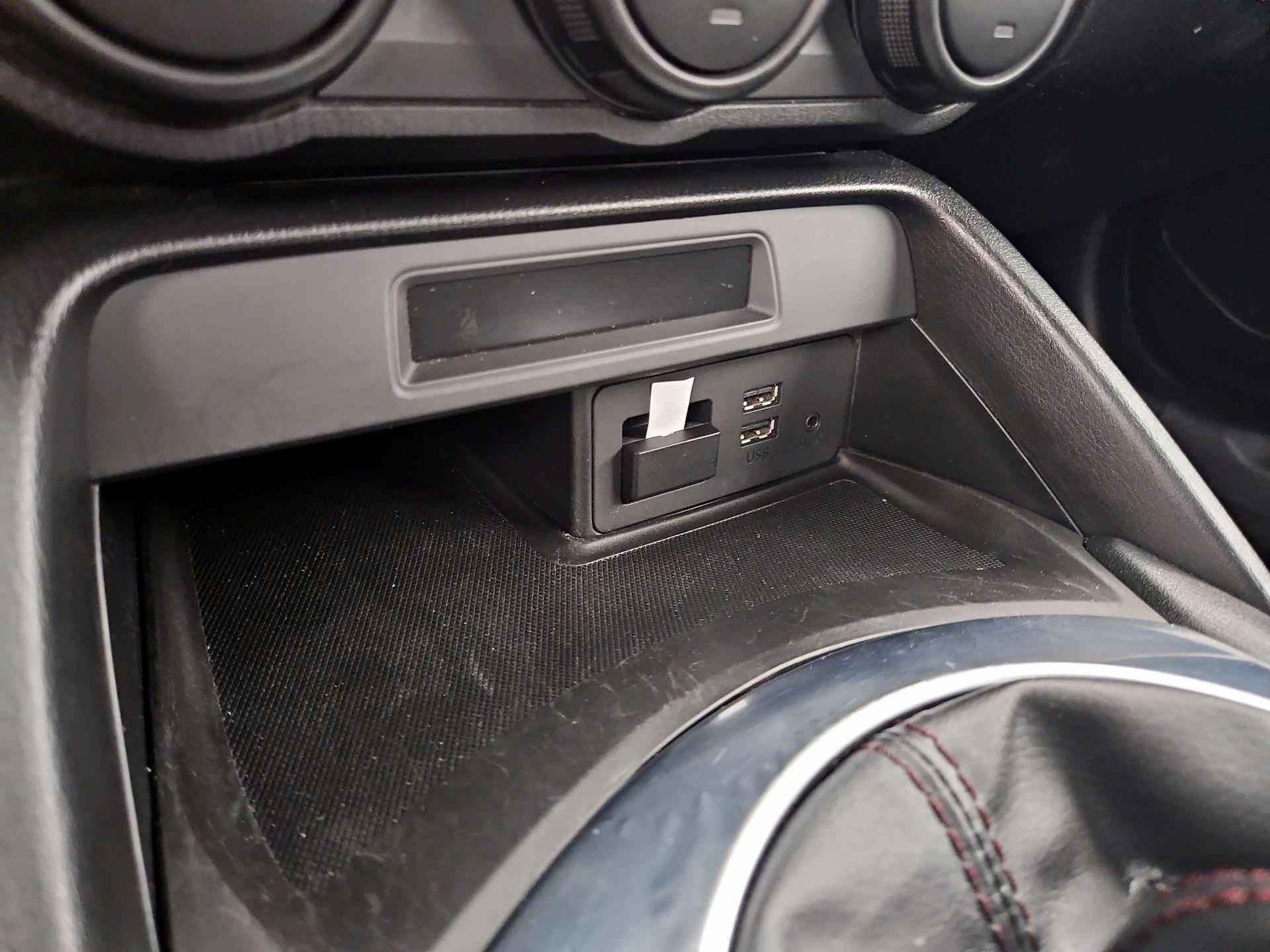 Thumbnail: 2016 Mazda MX-5 Miata - 17