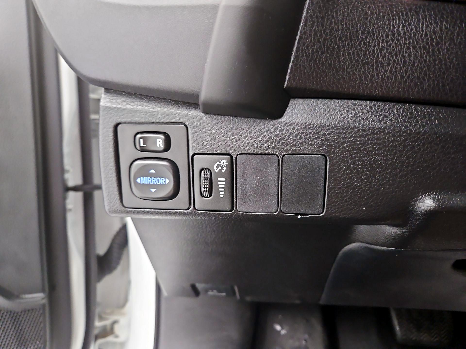 Thumbnail: 2019 Toyota Corolla - 13