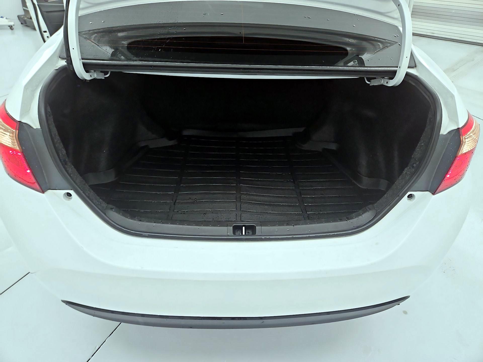 Thumbnail: 2019 Toyota Corolla - 20