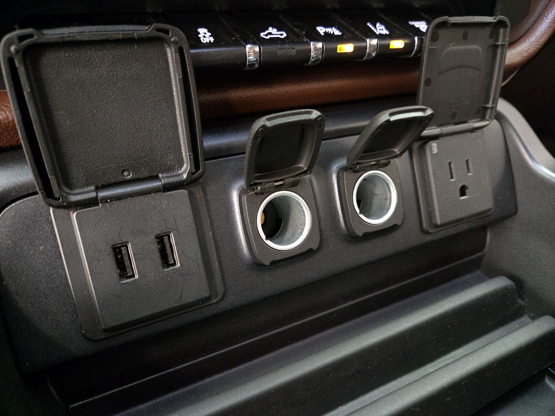 Thumbnail: 2019 Chevrolet Silverado 3500 - 19