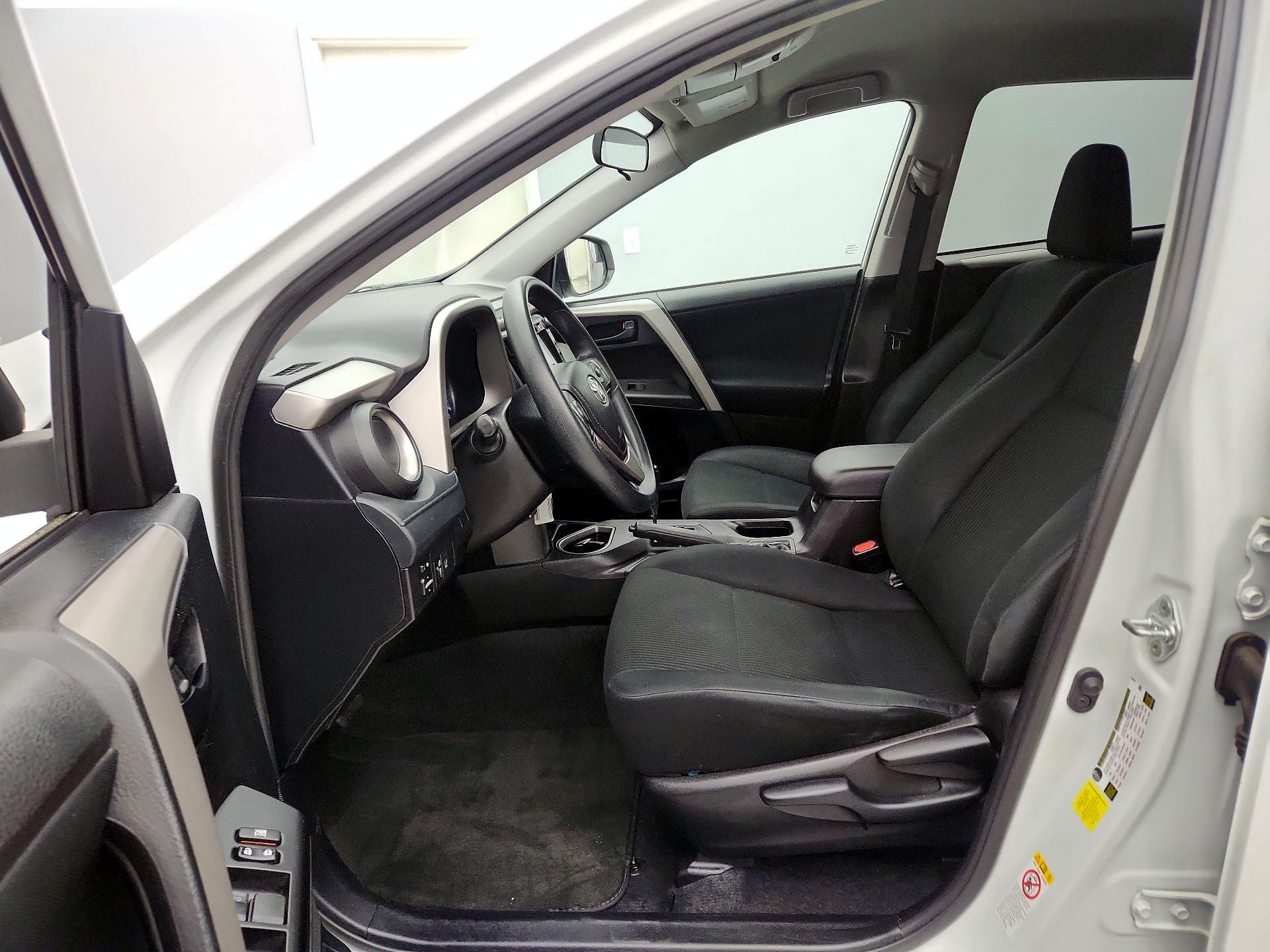 Thumbnail: 2017 Toyota RAV4 - 11