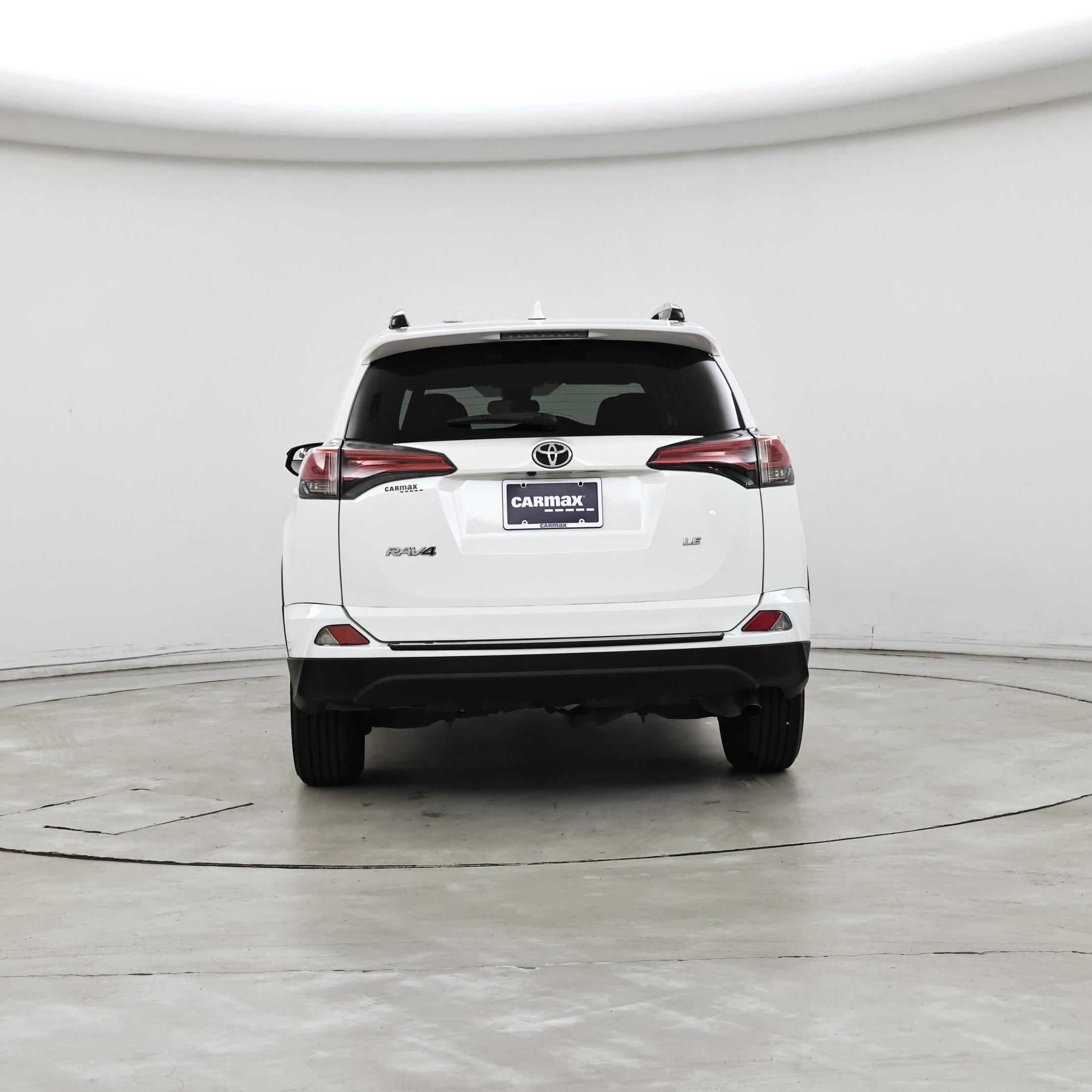 Thumbnail: 2017 Toyota RAV4 - 6