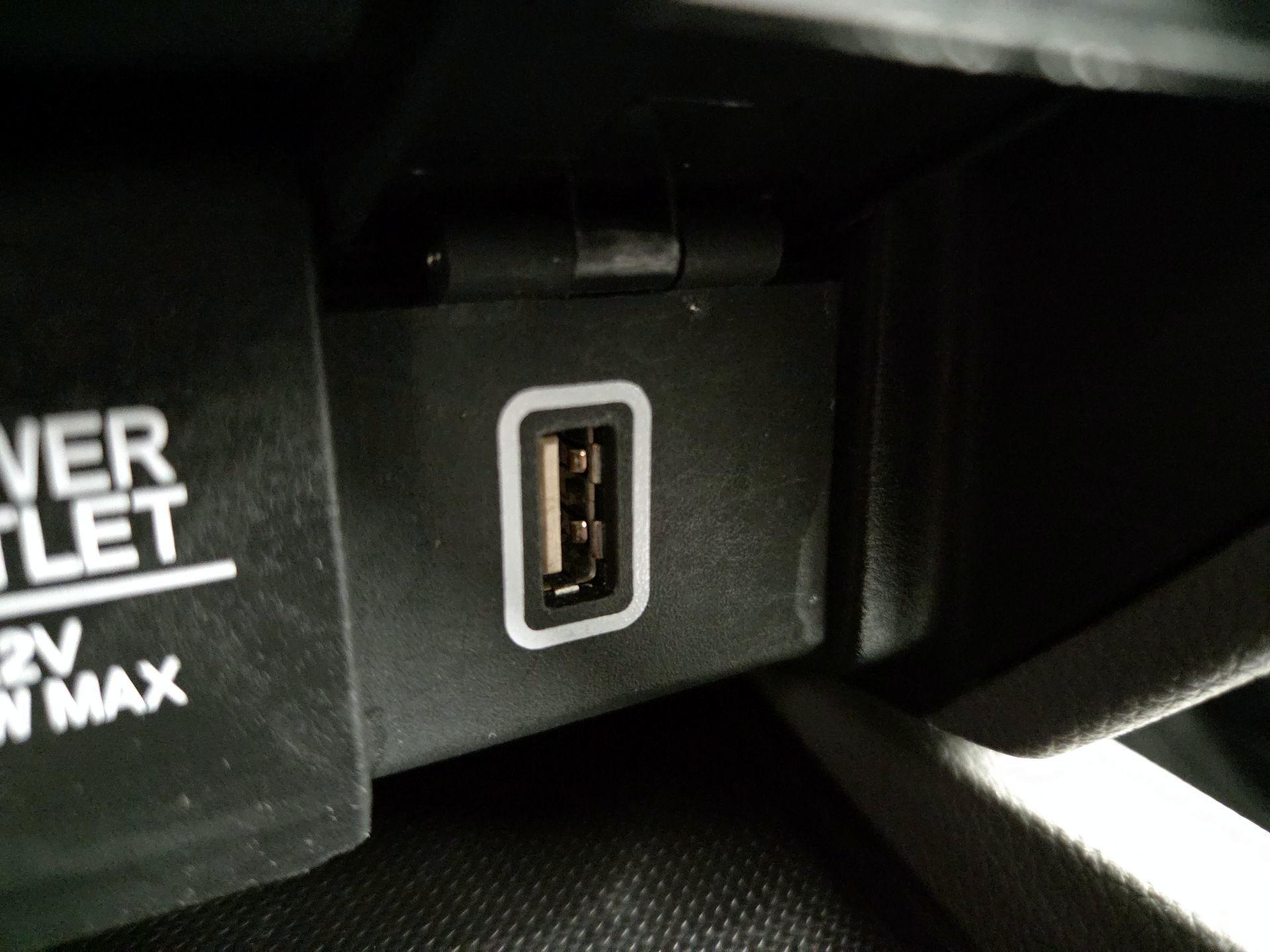 Thumbnail: 2019 Honda Pilot - 18