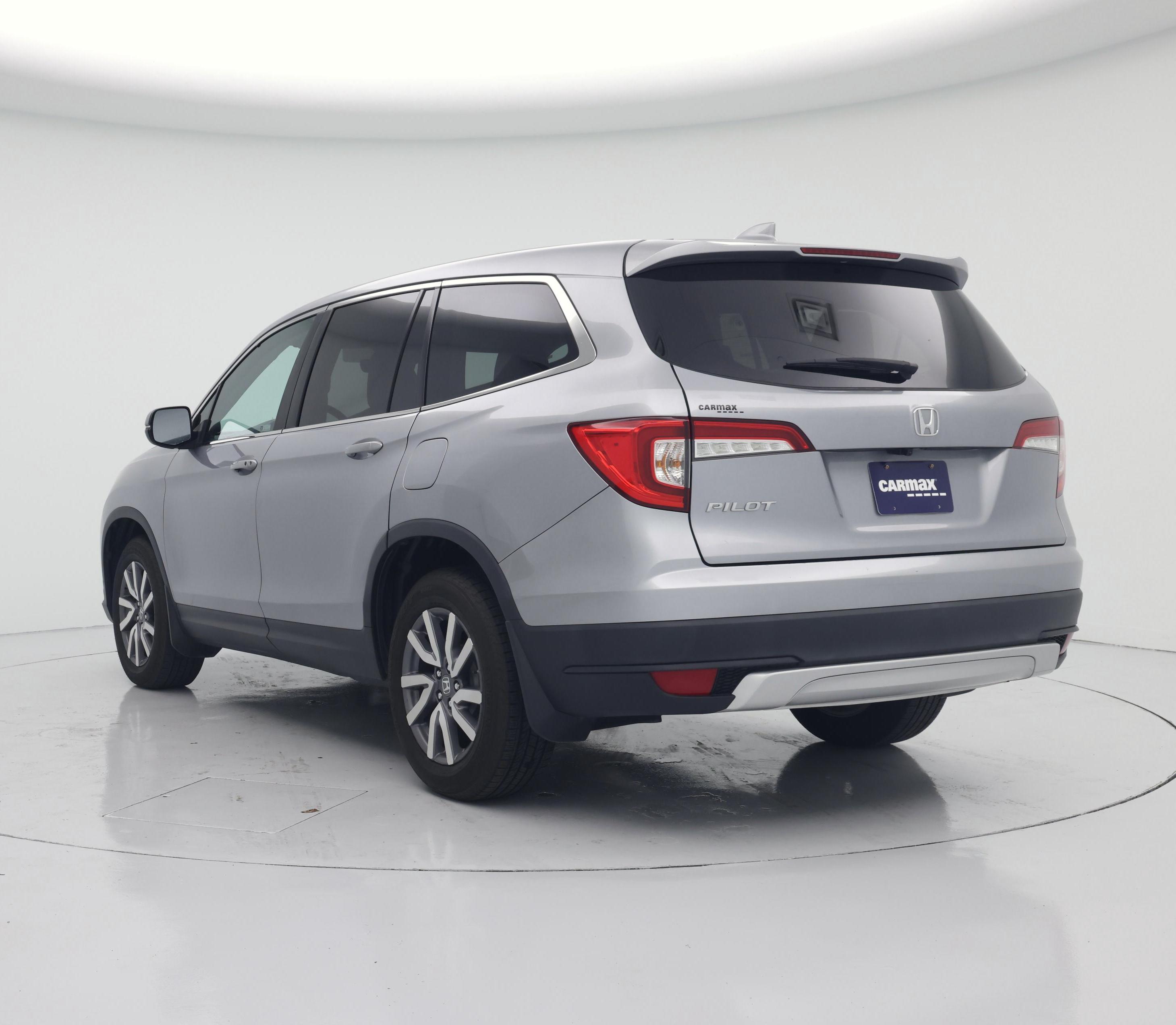 Thumbnail: 2019 Honda Pilot - 2