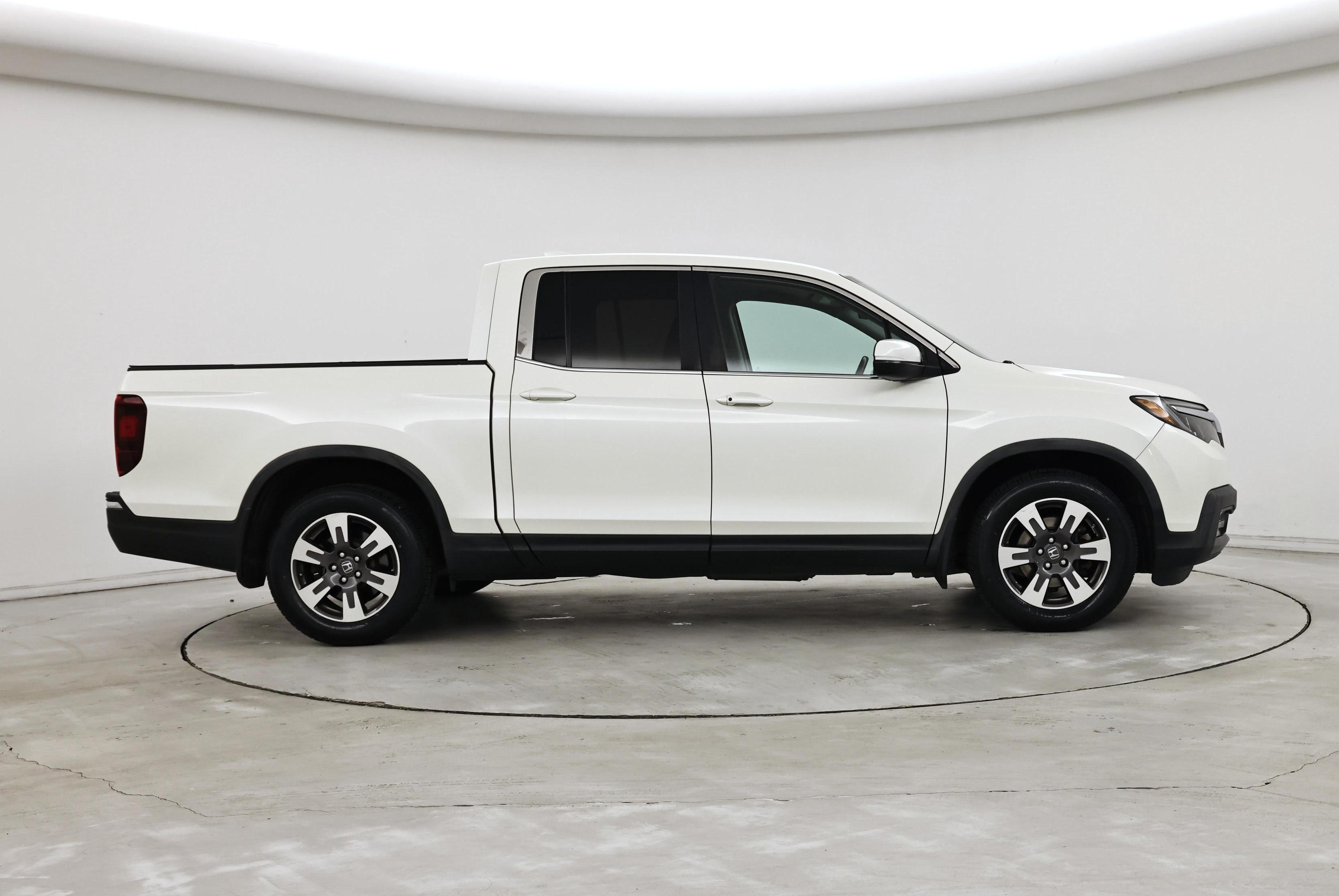 Thumbnail: 2017 Honda Ridgeline - 7