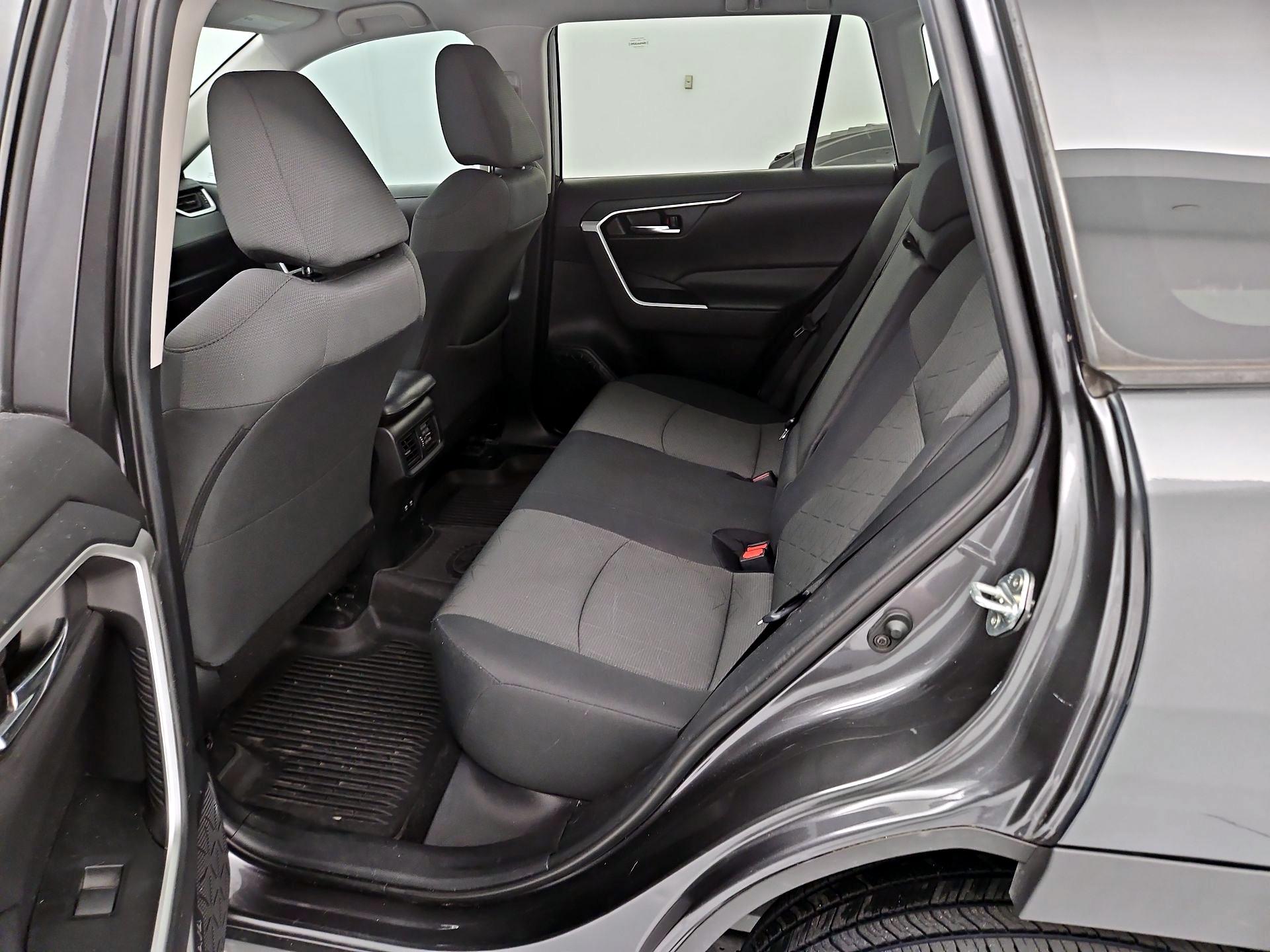 Thumbnail: 2021 Toyota RAV4 - 19