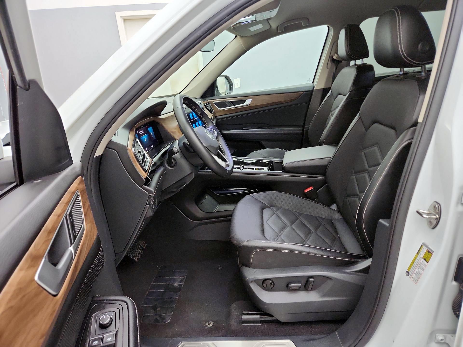 Thumbnail: 2024 Volkswagen Atlas - 11