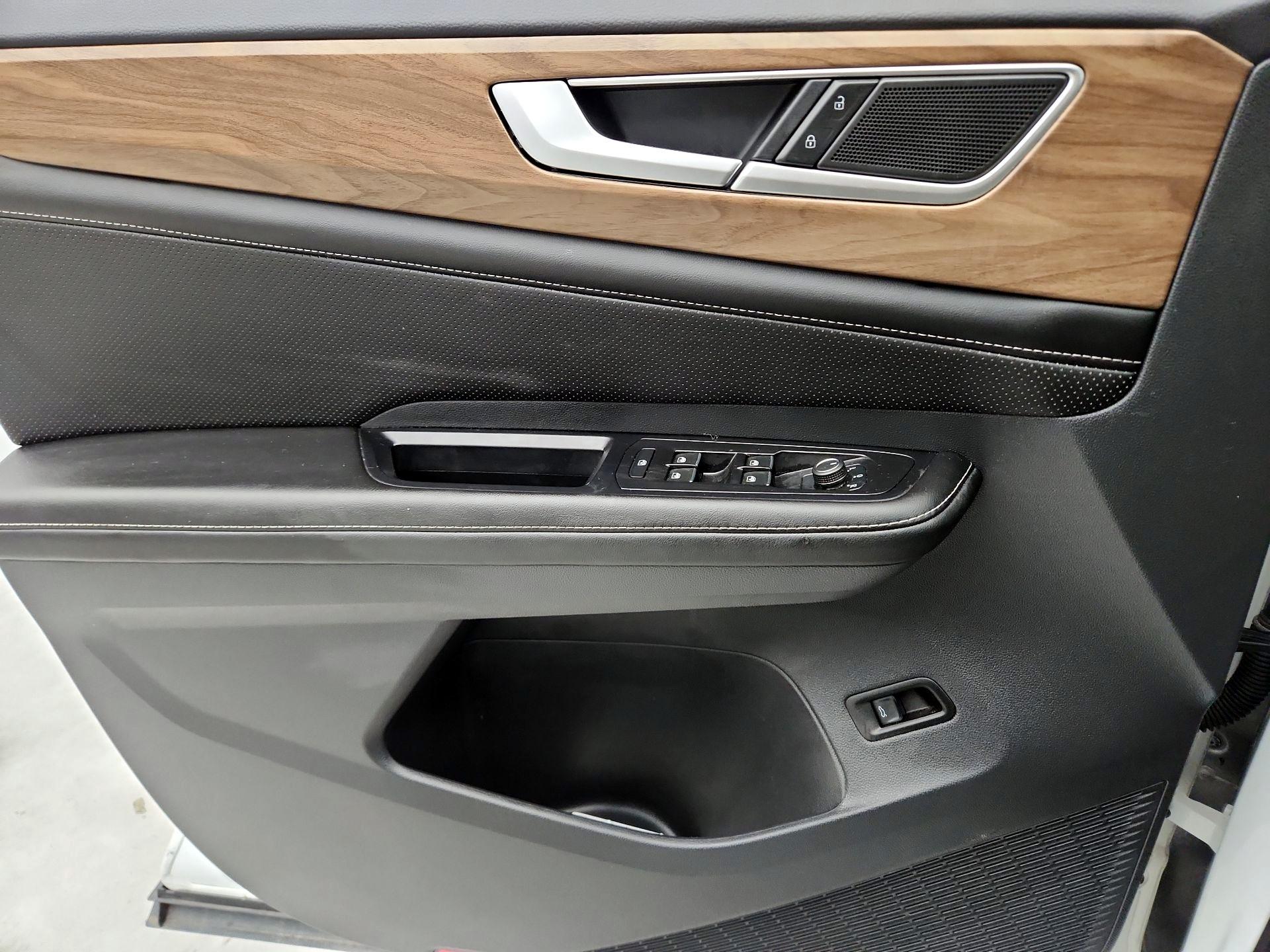 Thumbnail: 2024 Volkswagen Atlas - 12