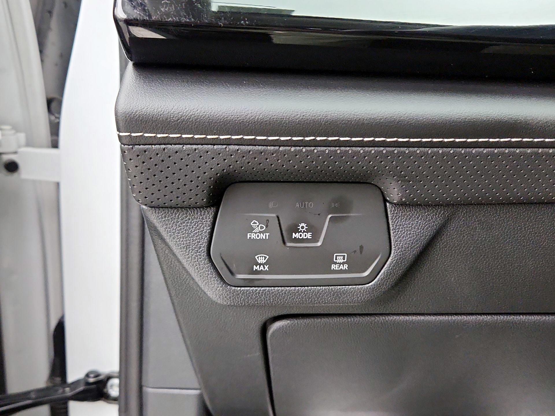 Thumbnail: 2024 Volkswagen Atlas - 13