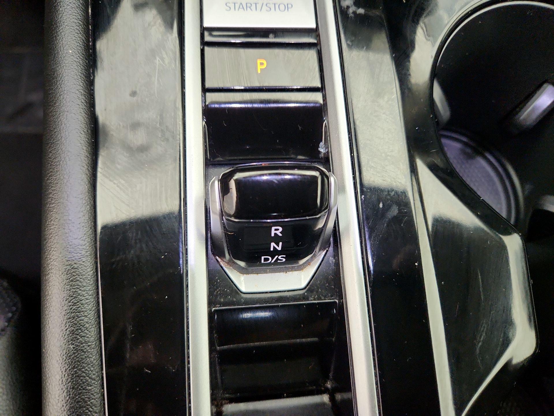 Thumbnail: 2024 Volkswagen Atlas - 17