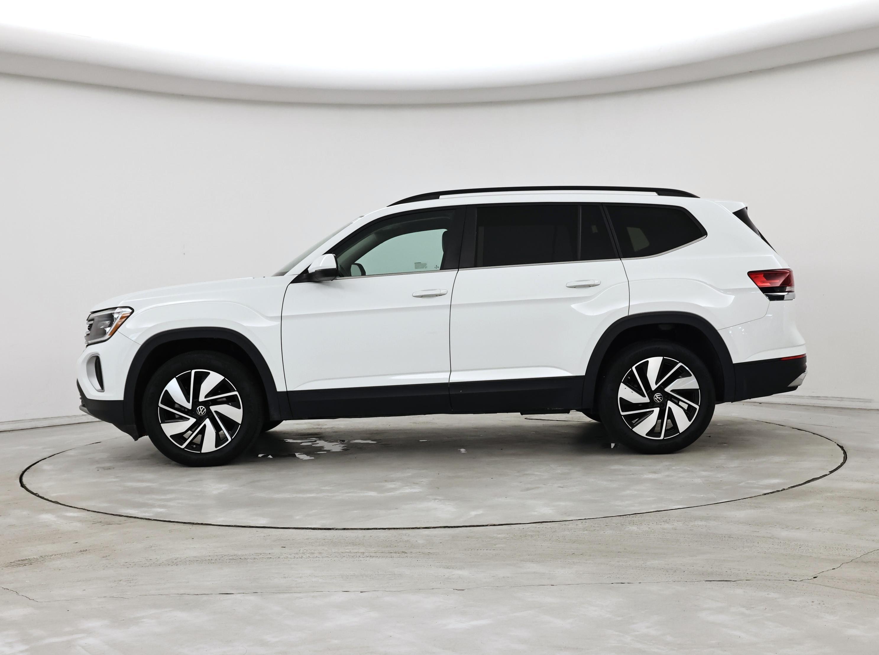 Thumbnail: 2024 Volkswagen Atlas - 3