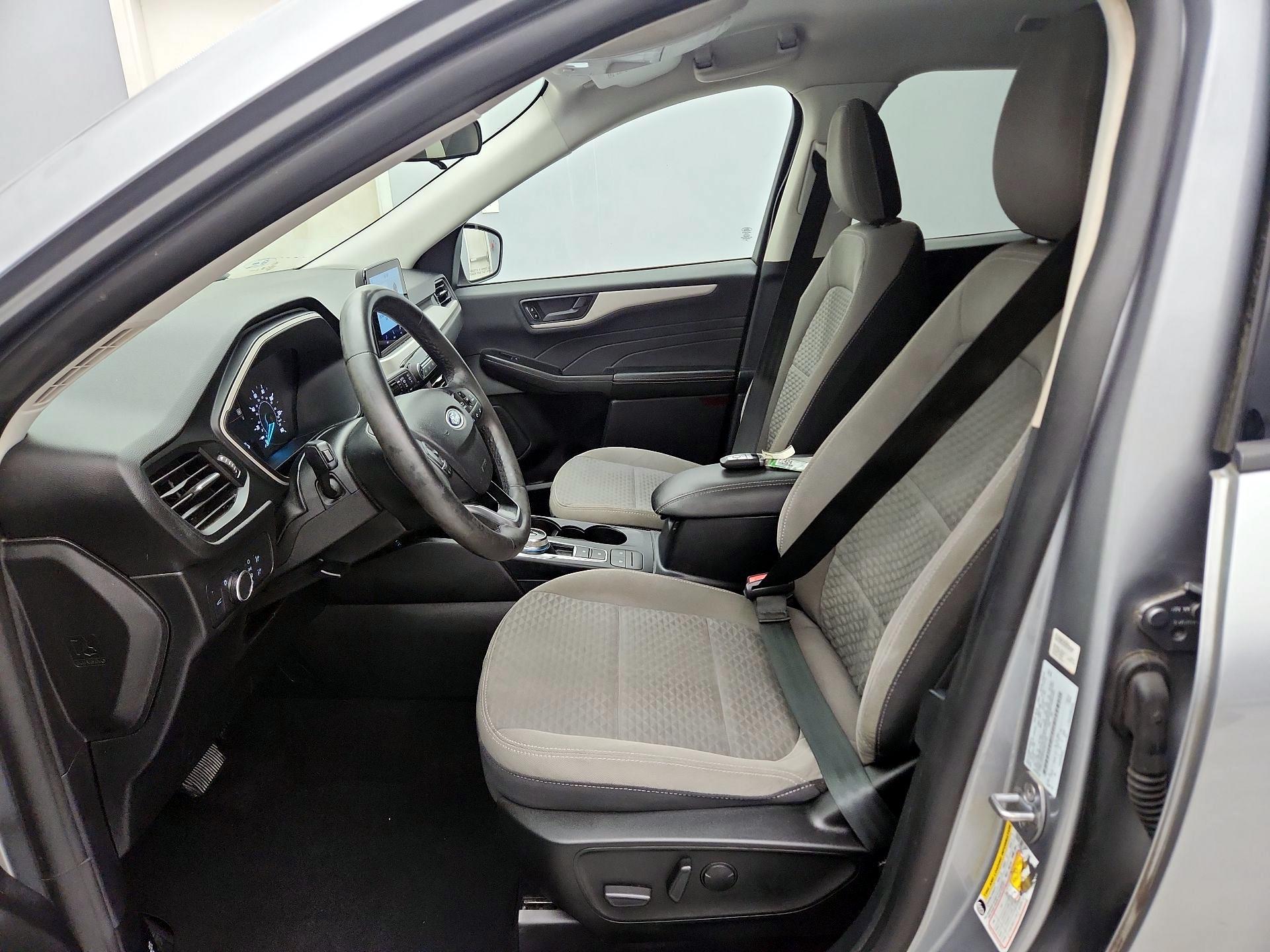 Thumbnail: 2022 Ford Escape - 11