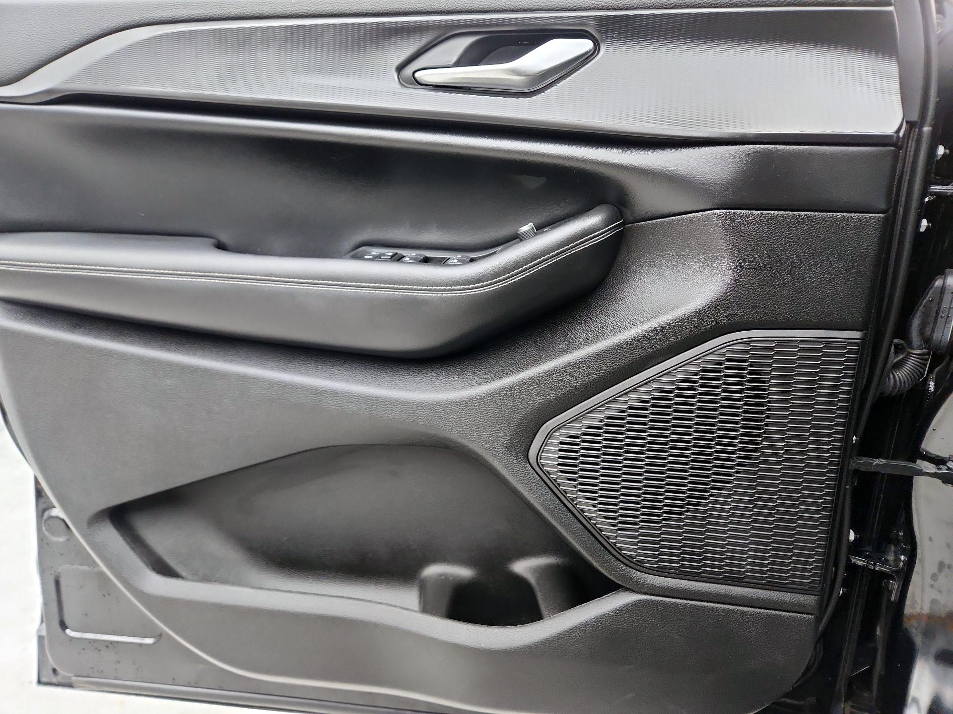 Thumbnail: 2024 Jeep Grand Cherokee - 12