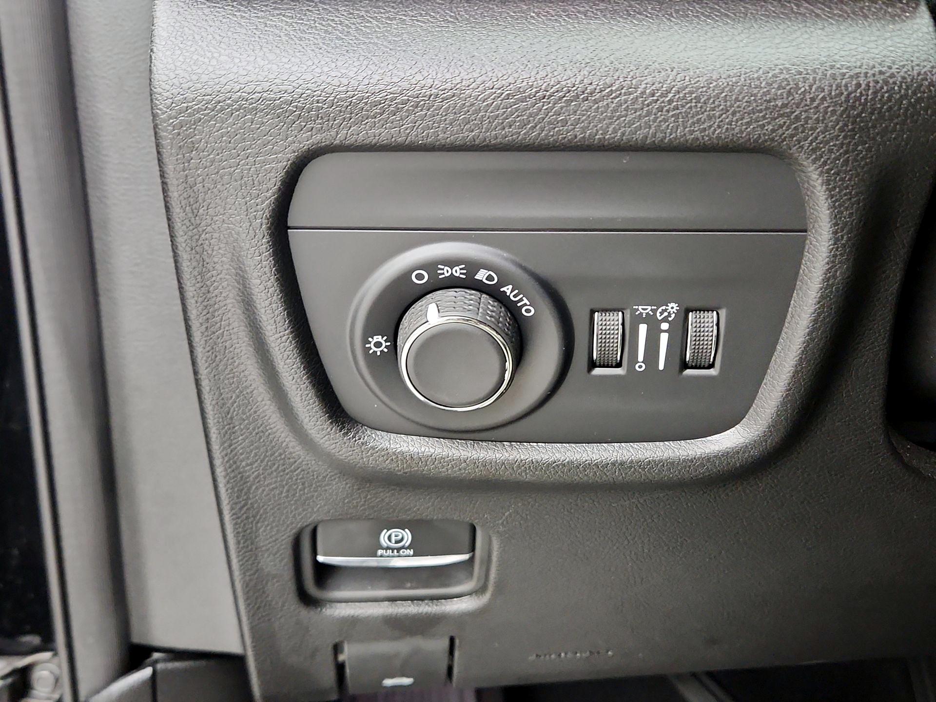 Thumbnail: 2024 Jeep Grand Cherokee - 13