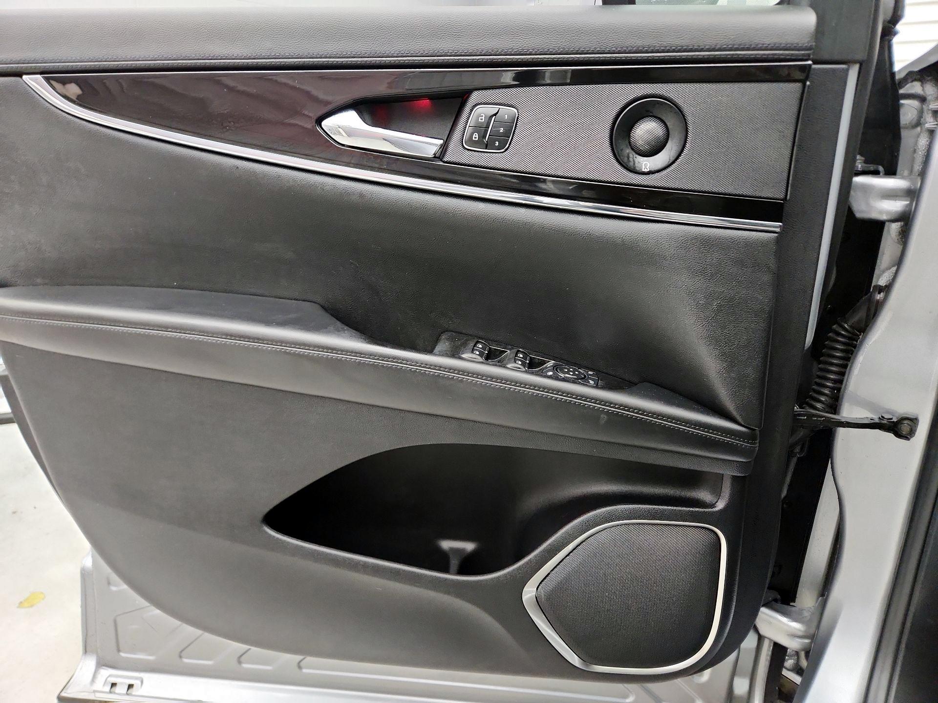 Thumbnail: 2022 Lincoln Nautilus - 12