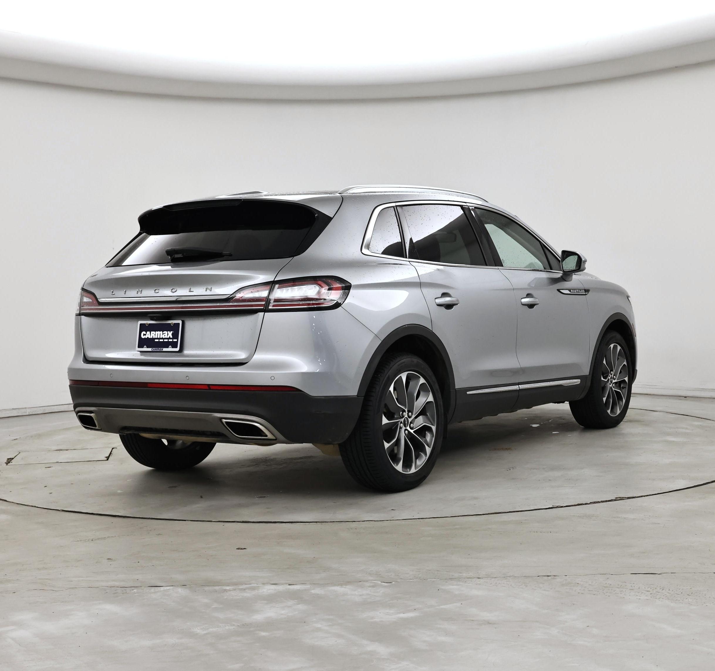 Thumbnail: 2022 Lincoln Nautilus - 8