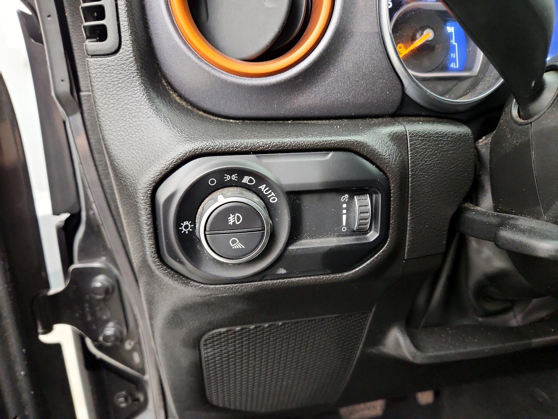 Thumbnail: 2023 Jeep Gladiator - 13