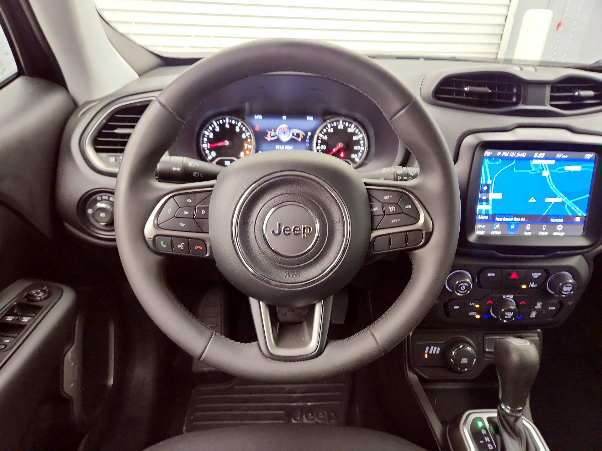 Thumbnail: 2022 Jeep Renegade - 10