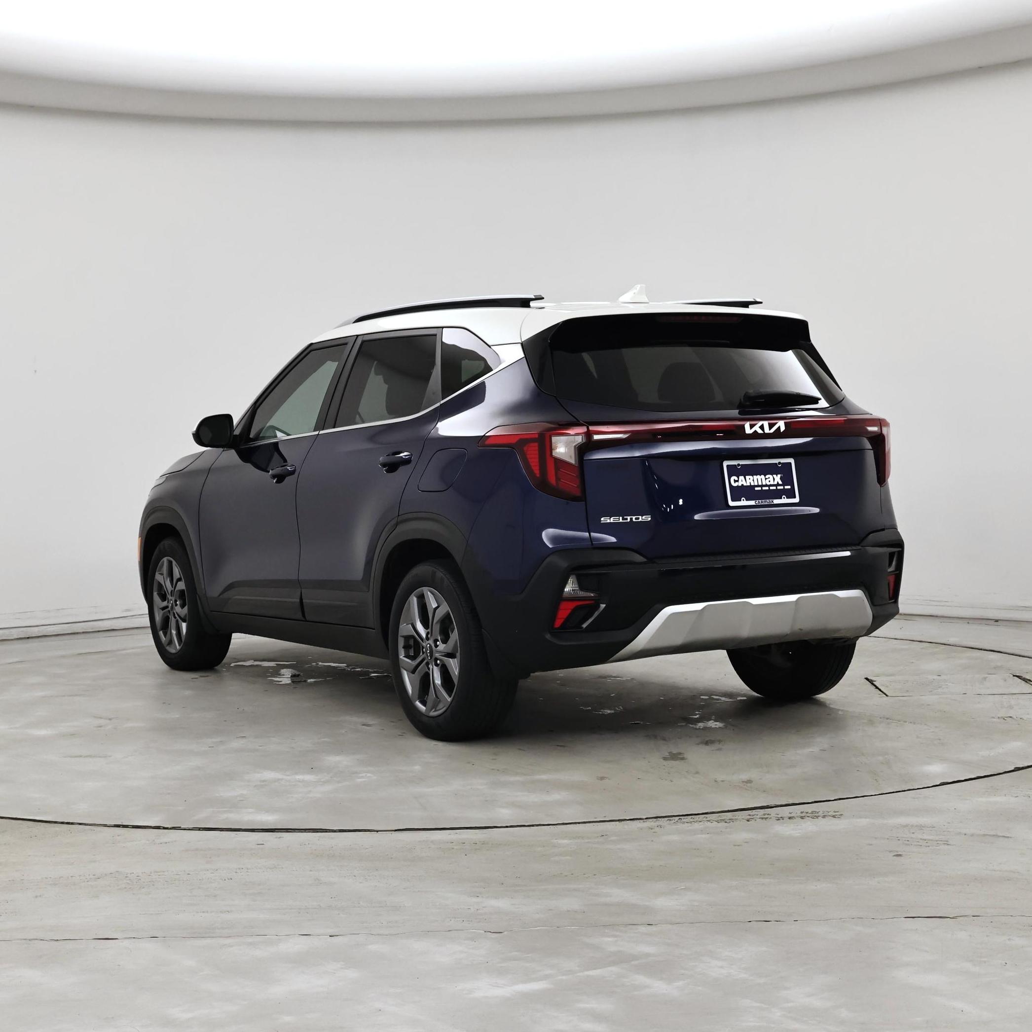 Thumbnail: 2024 Kia Seltos - 2