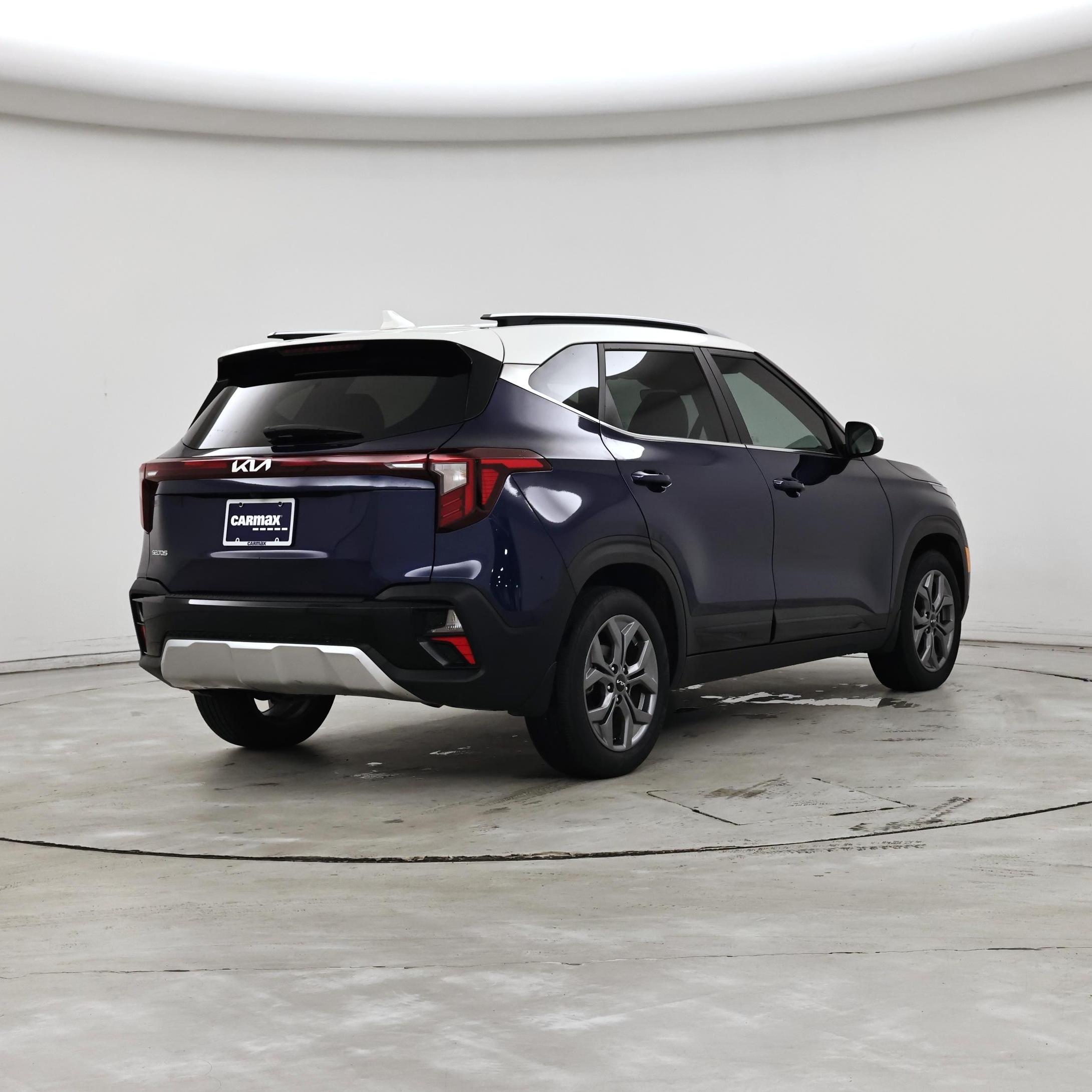 Thumbnail: 2024 Kia Seltos - 8