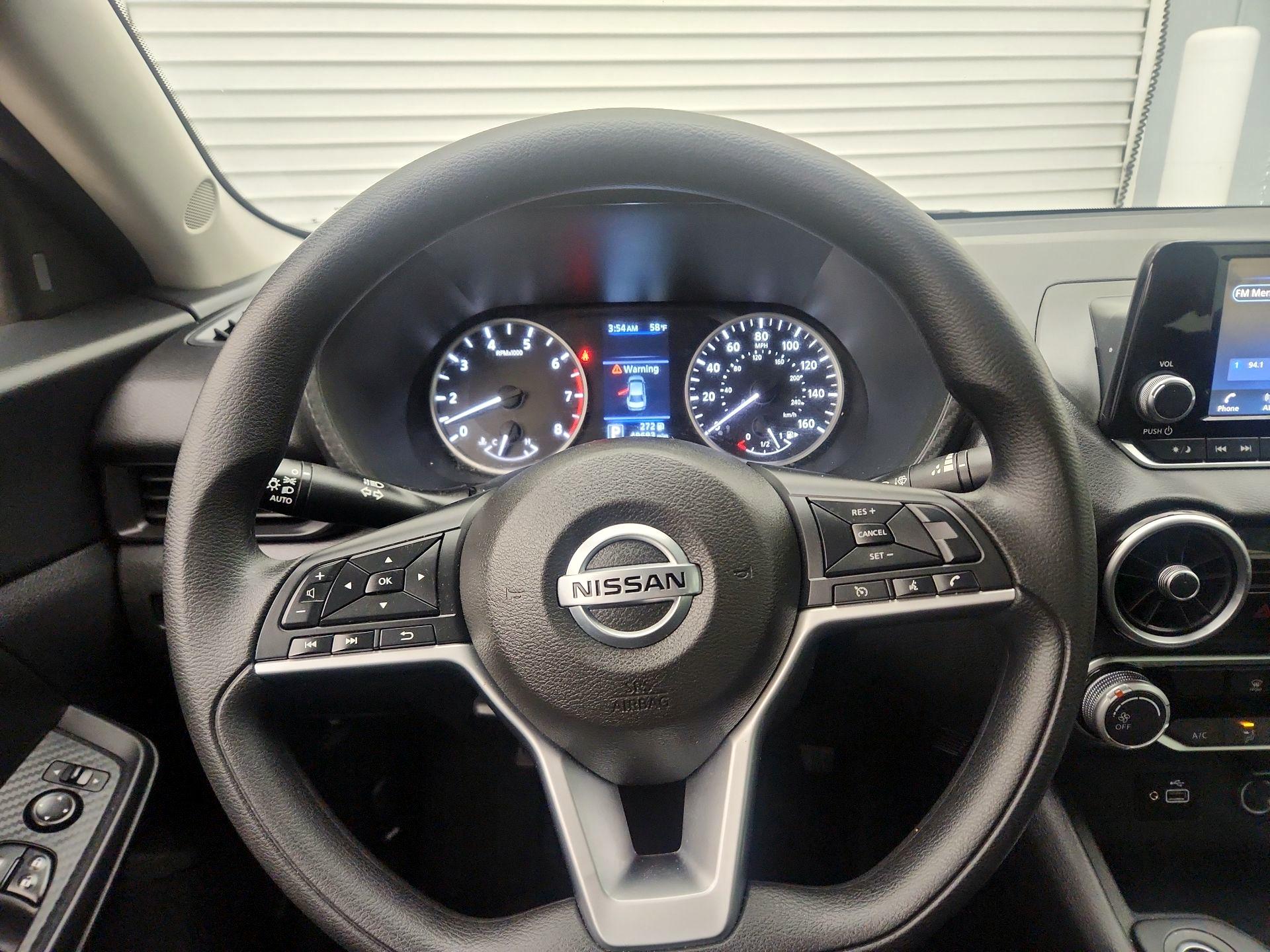 Thumbnail: 2023 Nissan Sentra - 10