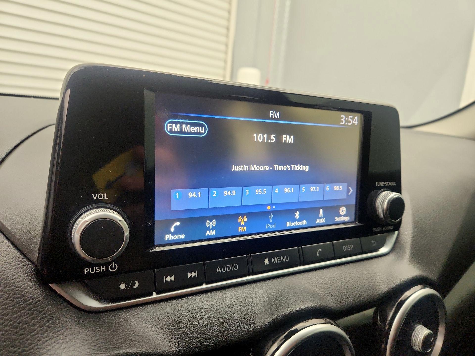 Thumbnail: 2023 Nissan Sentra - 15